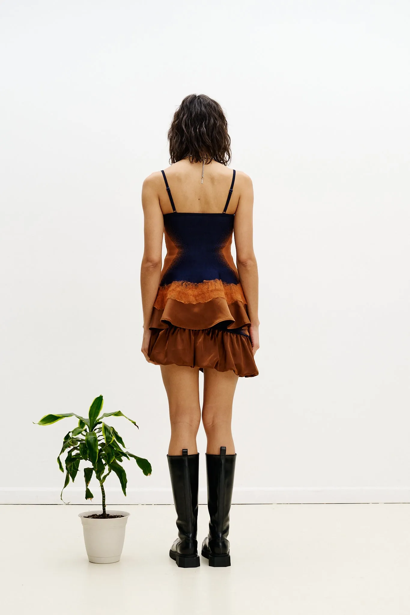 TULIP NEEDLE PUNCH TANK TOP CompactSize Soft Inner Lining