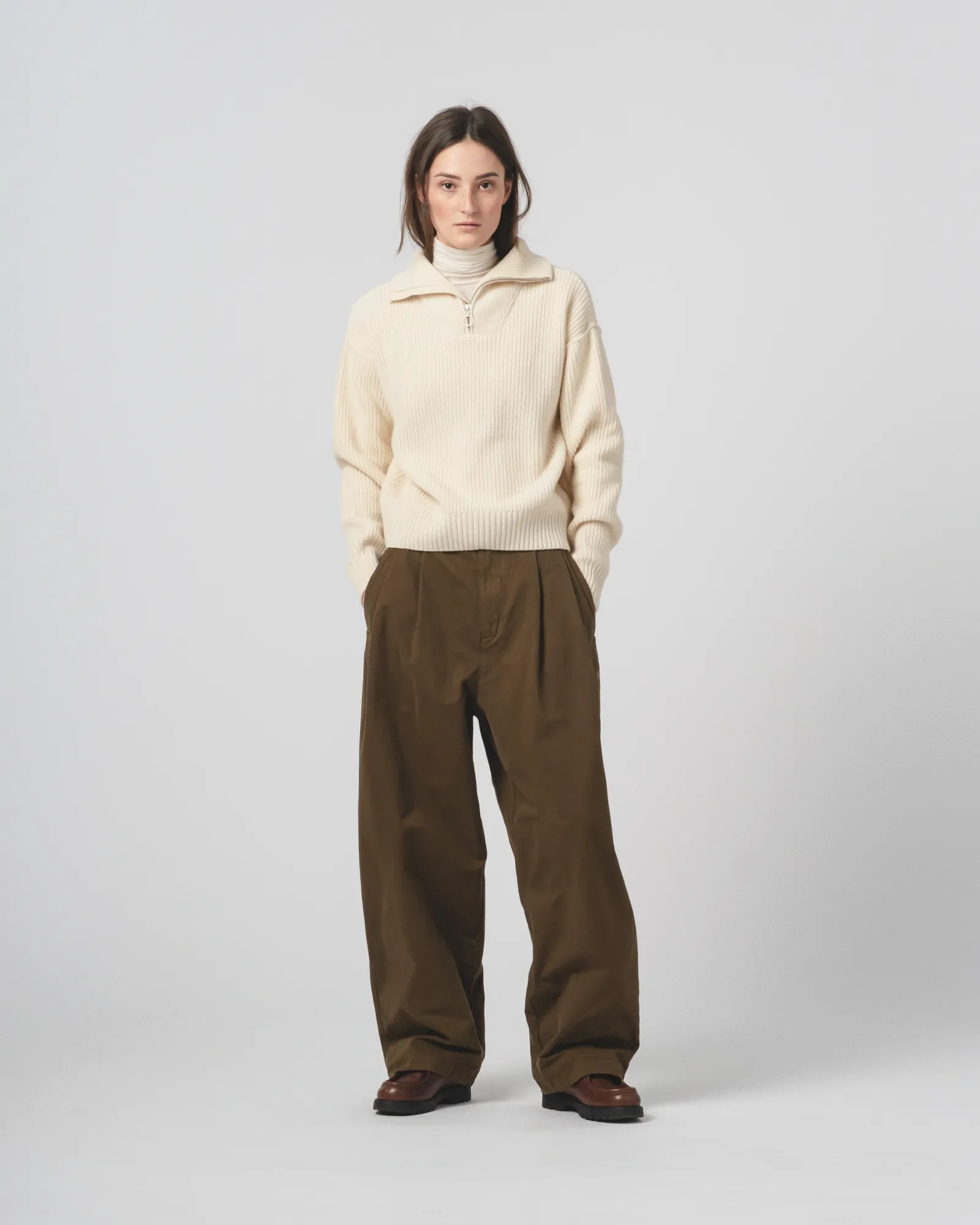 Sporty Touch Ambassador Pants Gabardine Satin Java Brown