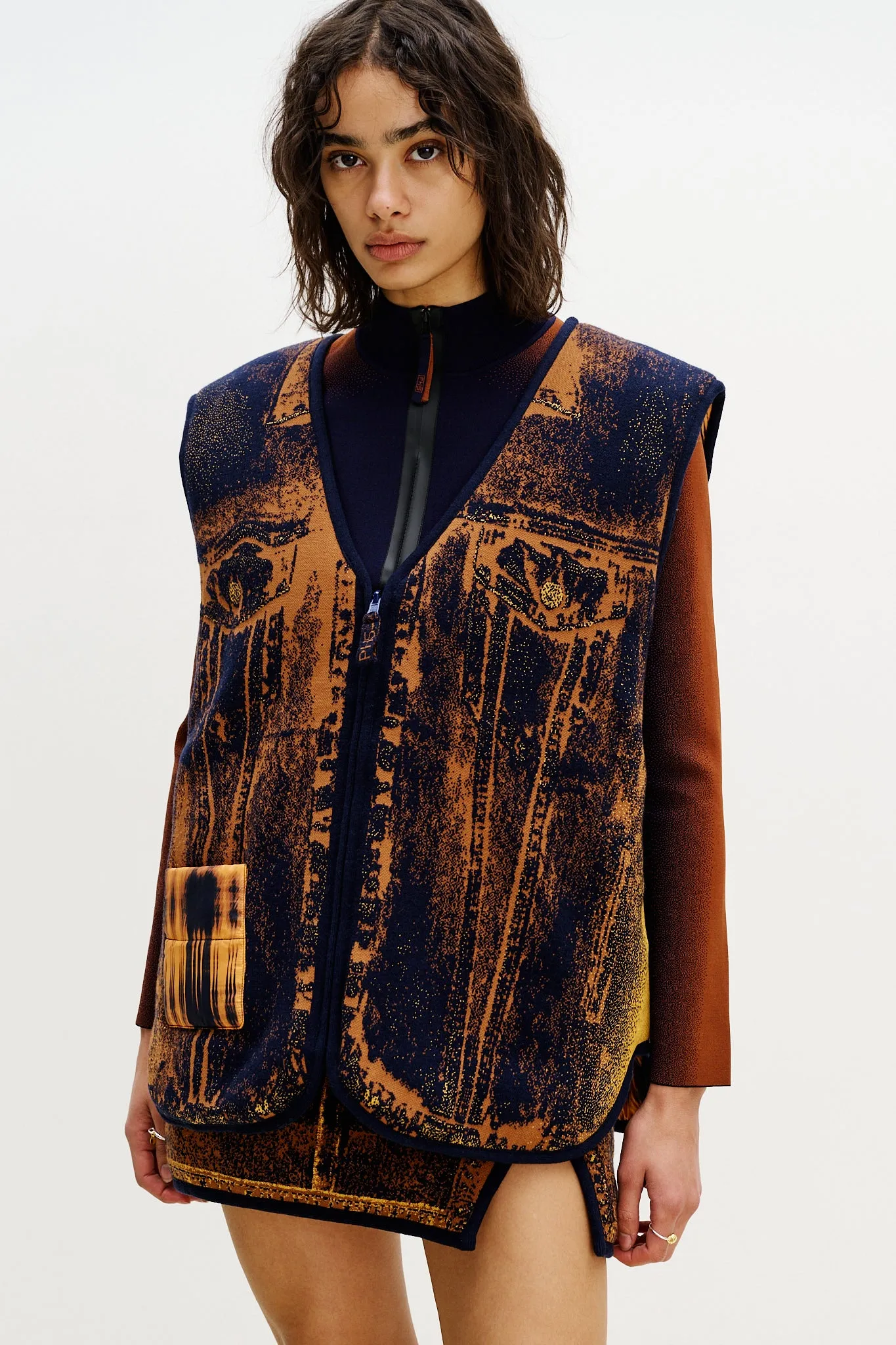 AVRIL REVERSIBLE QUILTED VEST Low Profile Zipper Closure Eco Friendly Dye