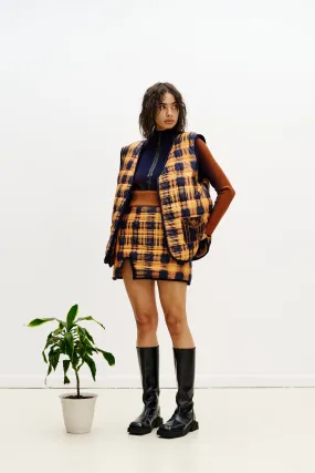 MinimalistSilhouette UVProtectionCoating AVRIL REVERSIBLE QUILTED VEST