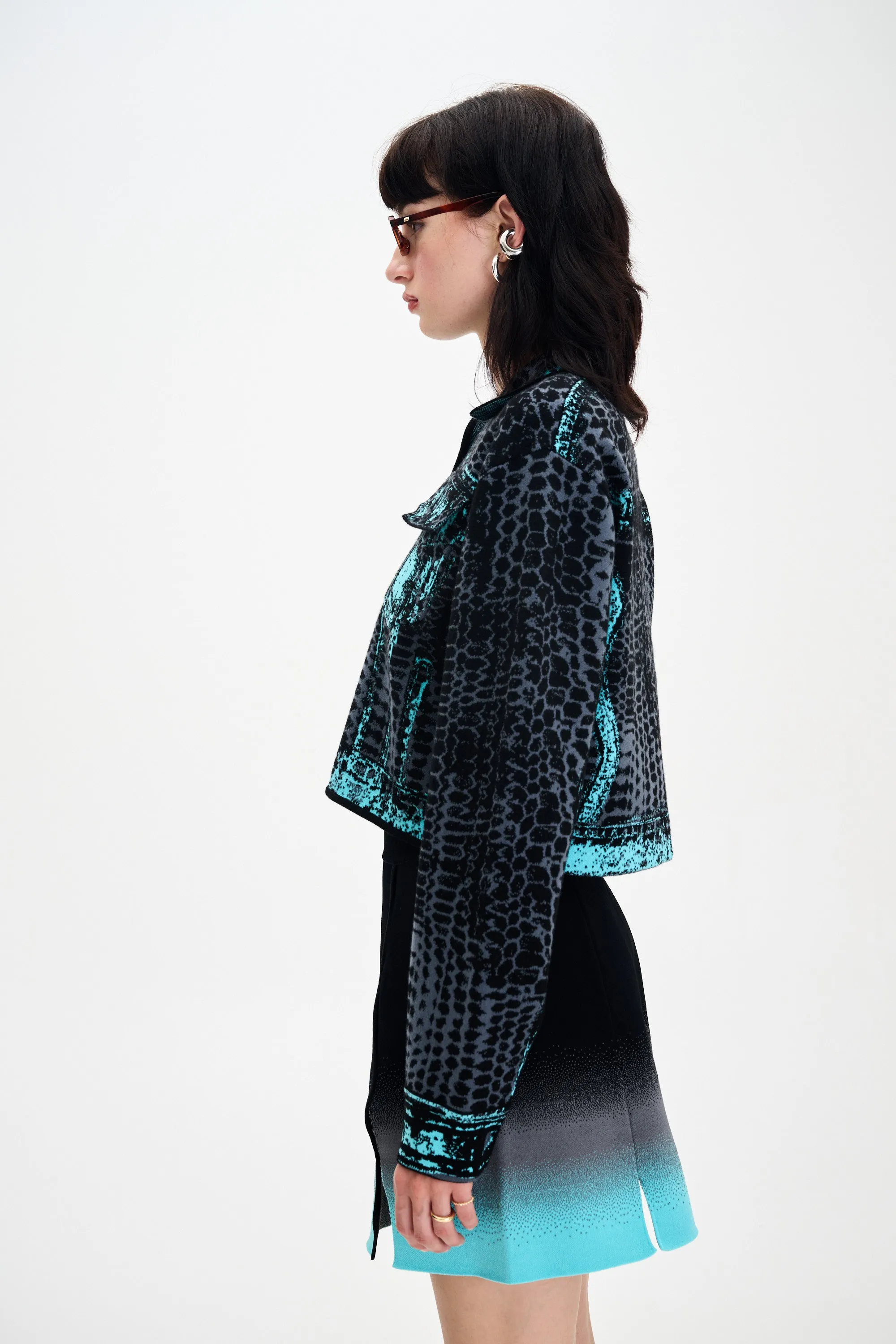 Taped Seam Technology DurableStitching BETTY OVERSIZED CROPPED JACKET