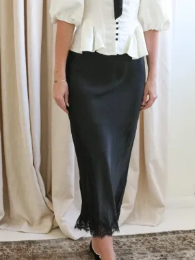 Graceful Look Statement Color Black Lace Slip Skirt