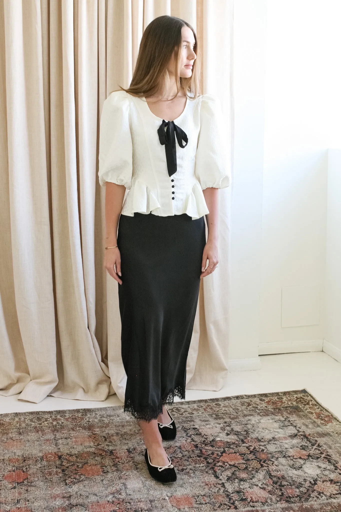 birthday party Smooth Texture Black Lace Slip Skirt