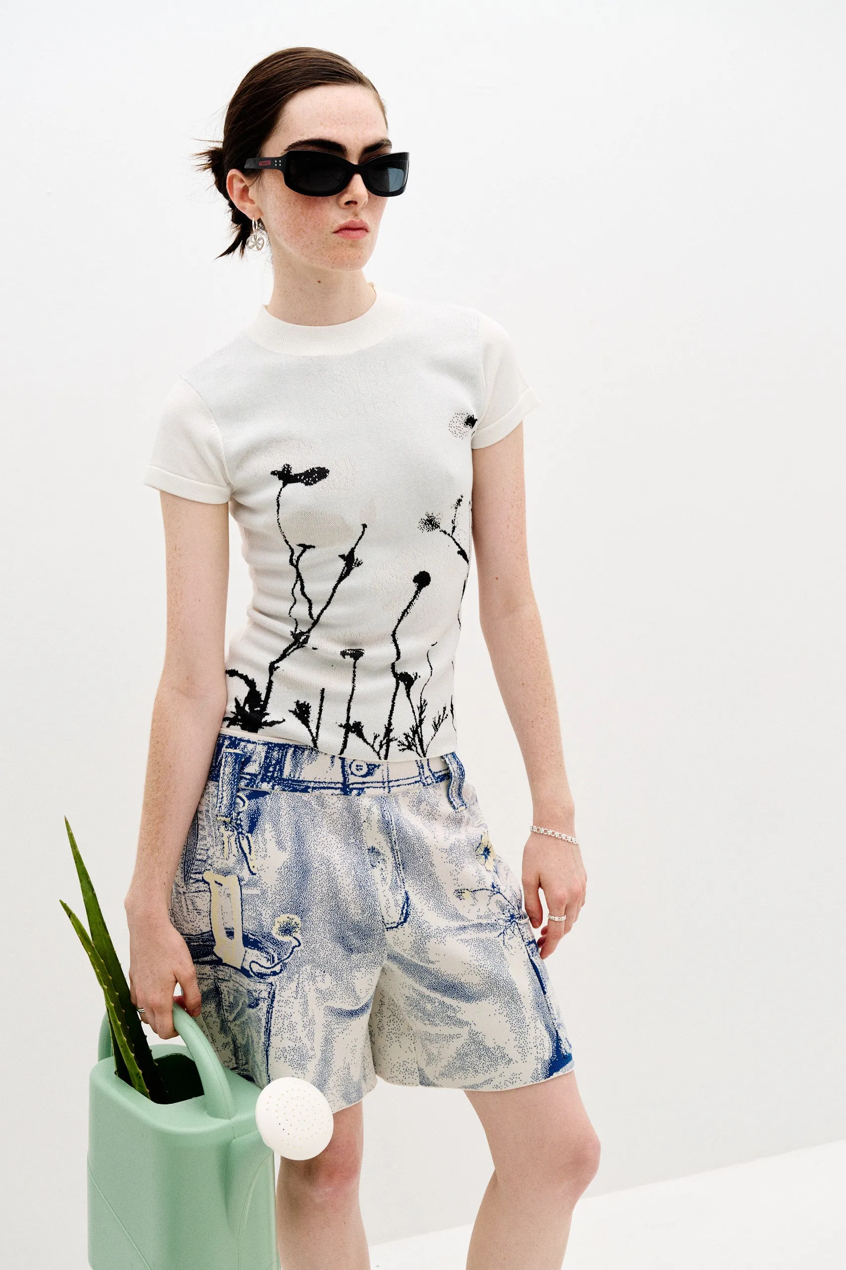 BLANCA UV REACTIVE FLOWER TSHIRT AdjustableDrawstring DoubleLayeredShoulders