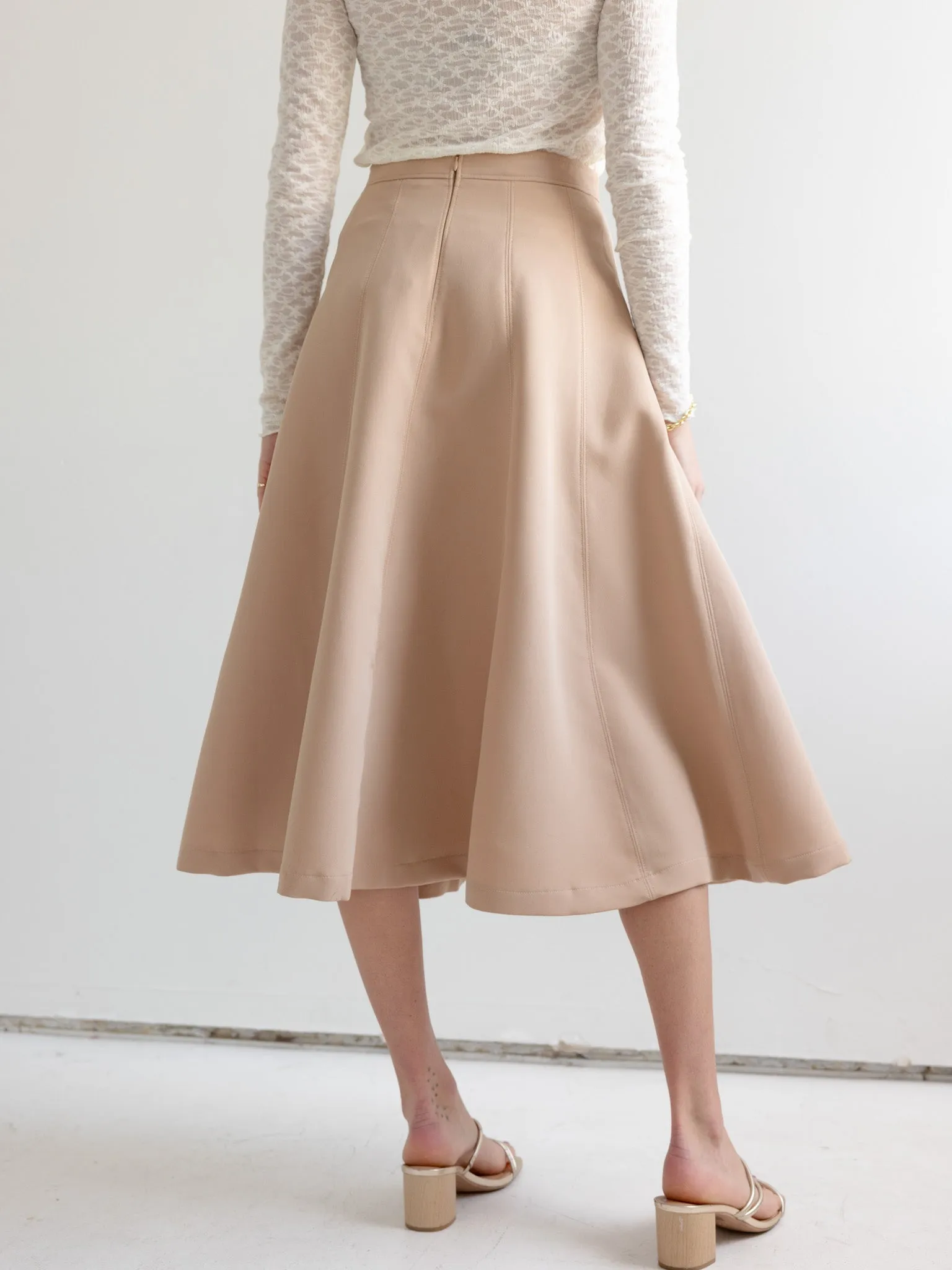 Camel Midi Skirt Relaxed Look Cool Details