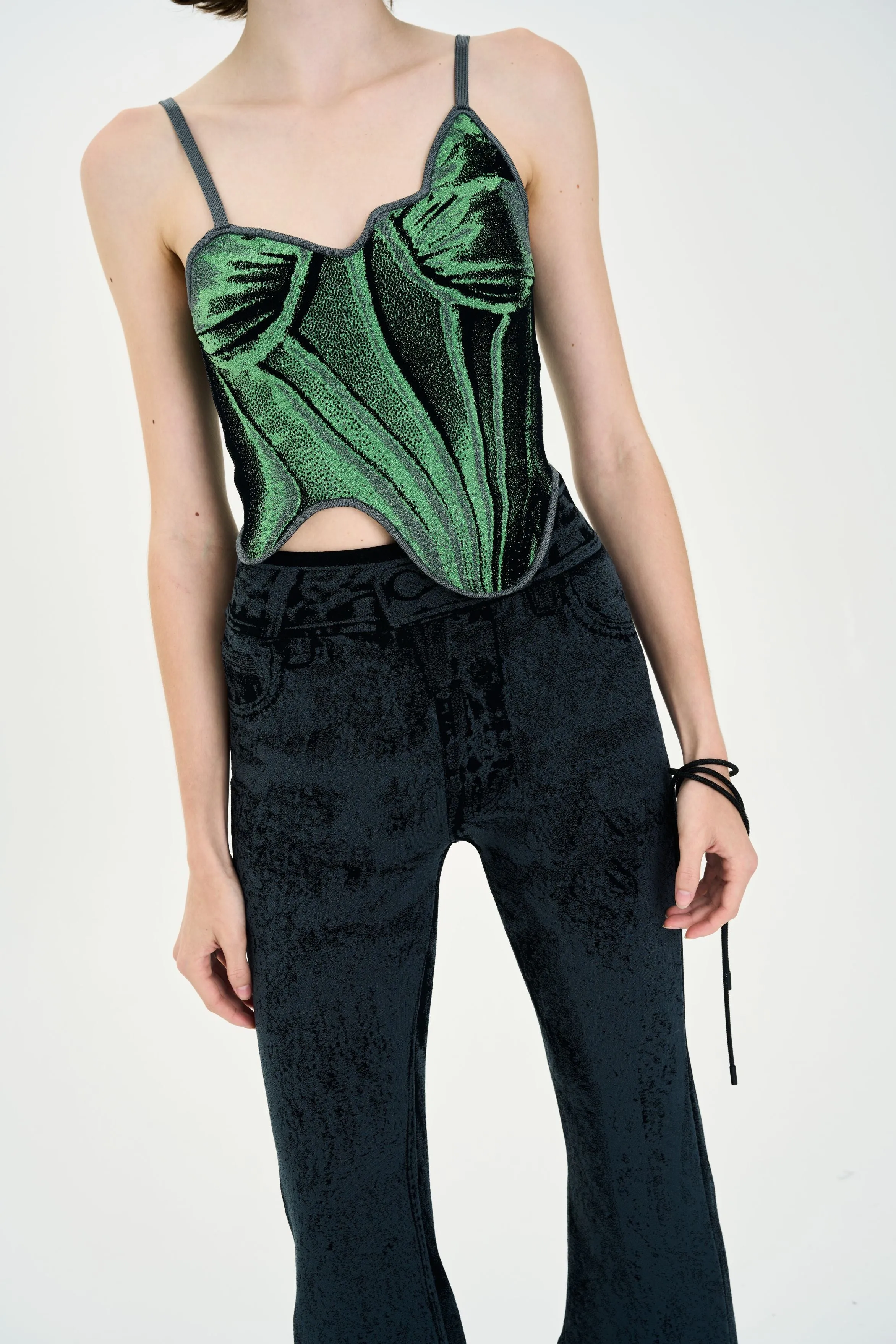 CAMELLIA DENIM PRINT TANK TOP Modular Pocket Layout