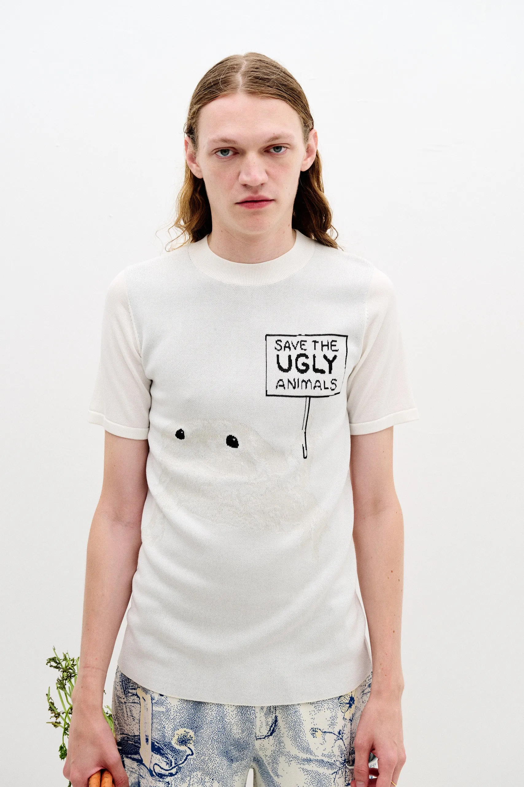 DropShoulderConstruction CHERRY UV REACTIVE FROG TSHIRT