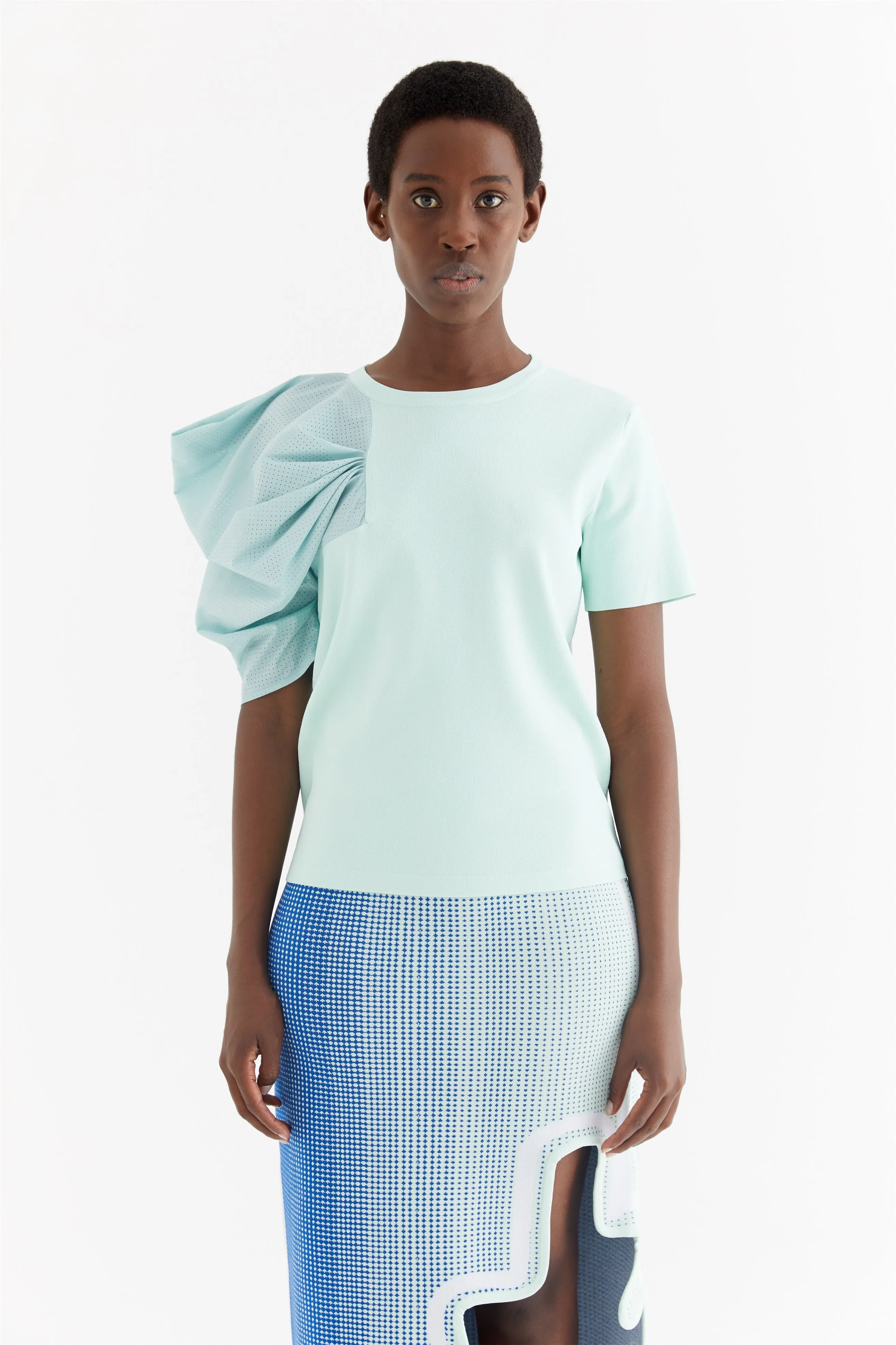 CHIARA PUFF SLEEVE TEE CompressionSupportWeave Reinforced Shoulder Seams