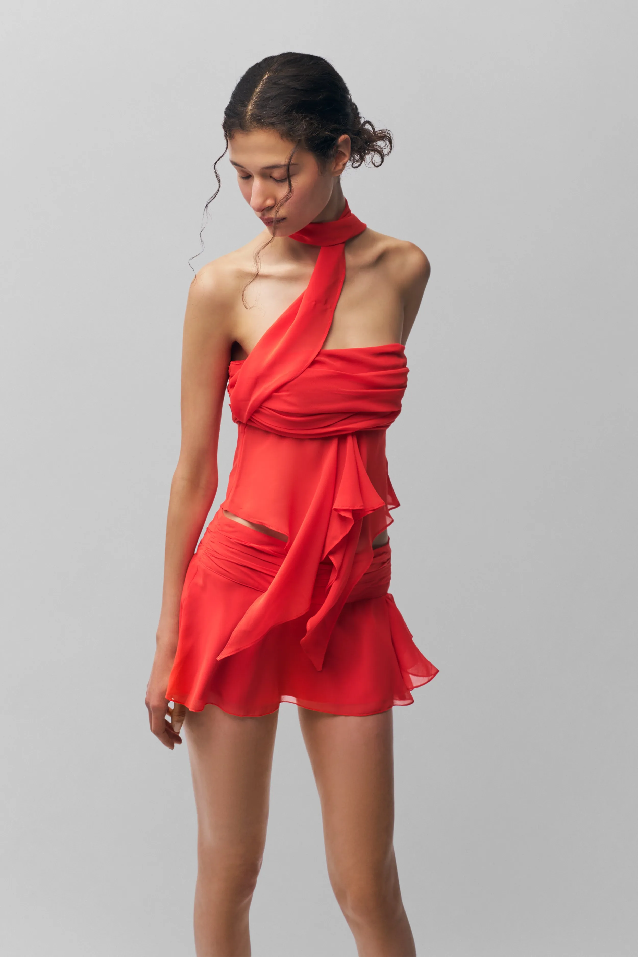 Chiffon Slit Mini Skirt Flexible Knit Monochrome Outfit