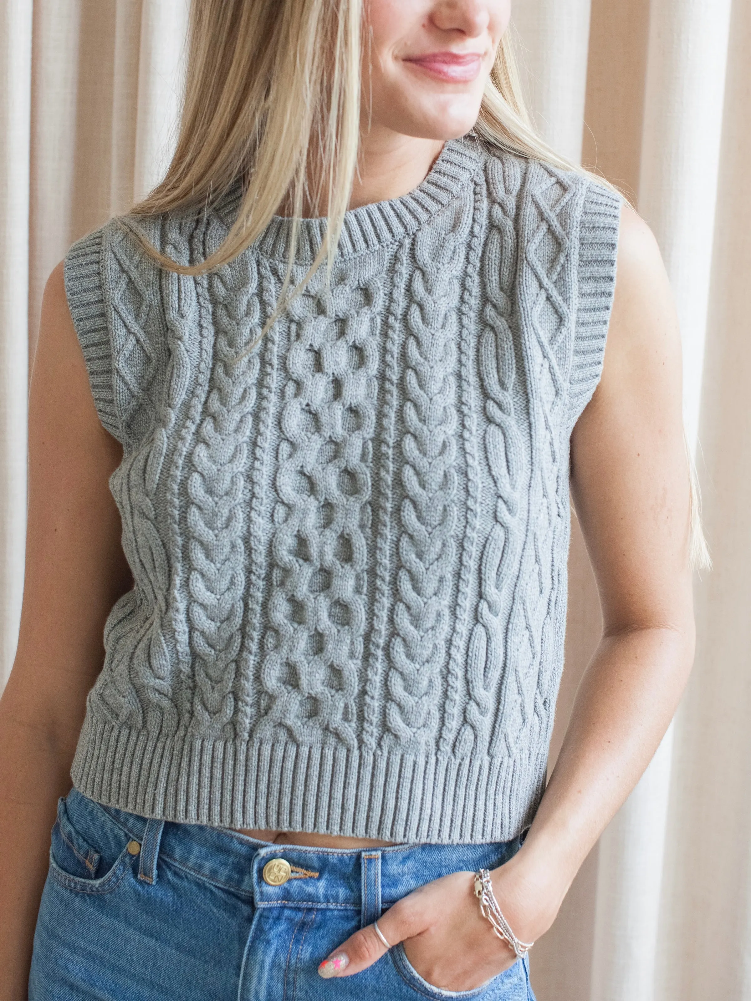 Colby Knit Vest - Grey Quick Change
