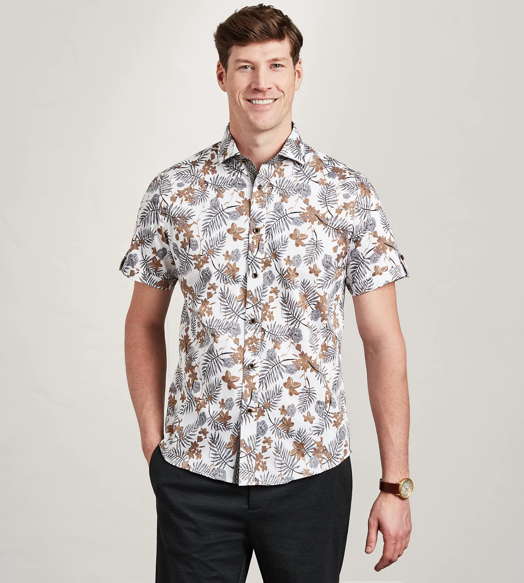 Modern Fit Short Sleeve Tropical Pattern Casual Shirt Easy Care