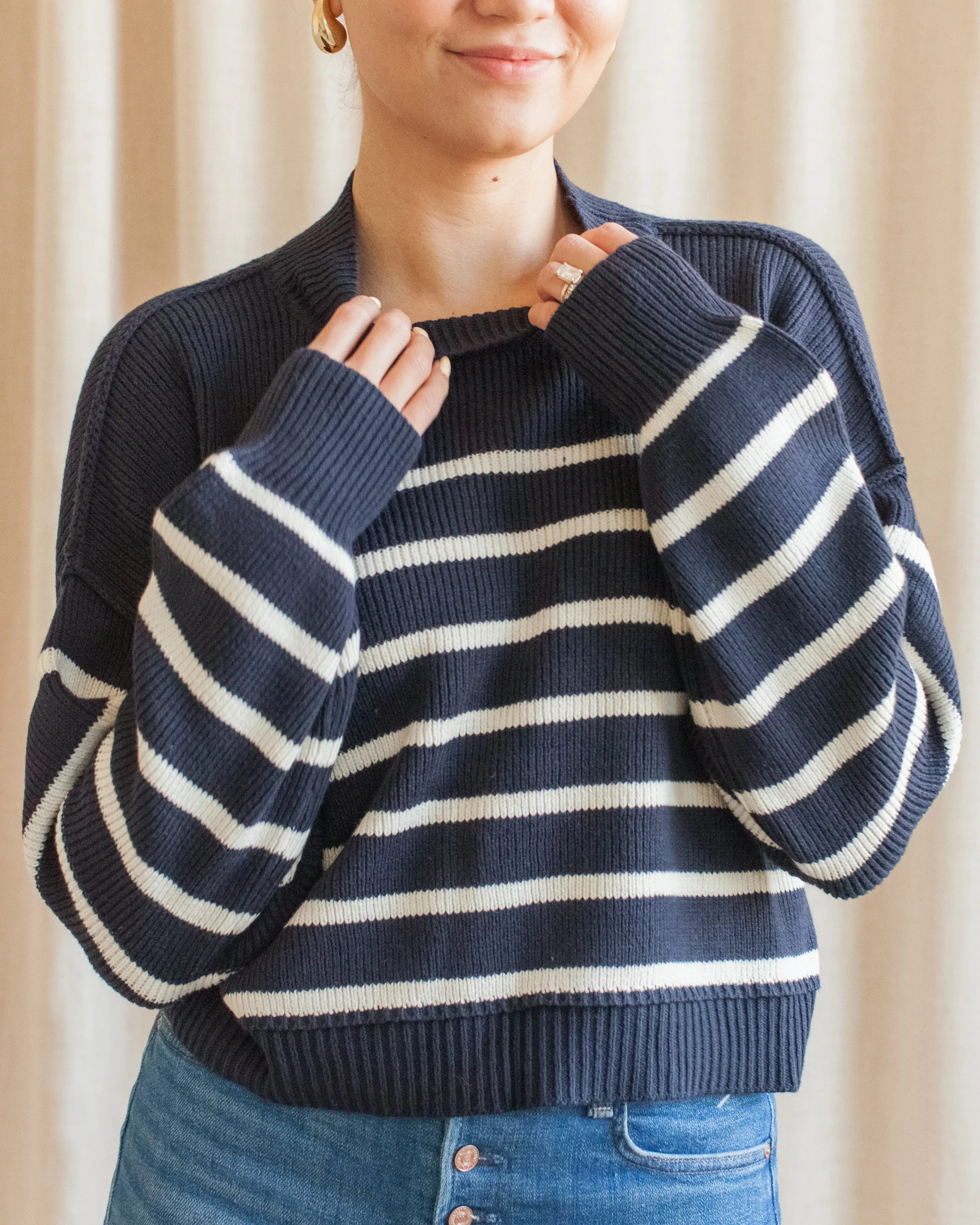 Cozy Piece Subtle Texture Detail Julian Stripe Sweater - Navy