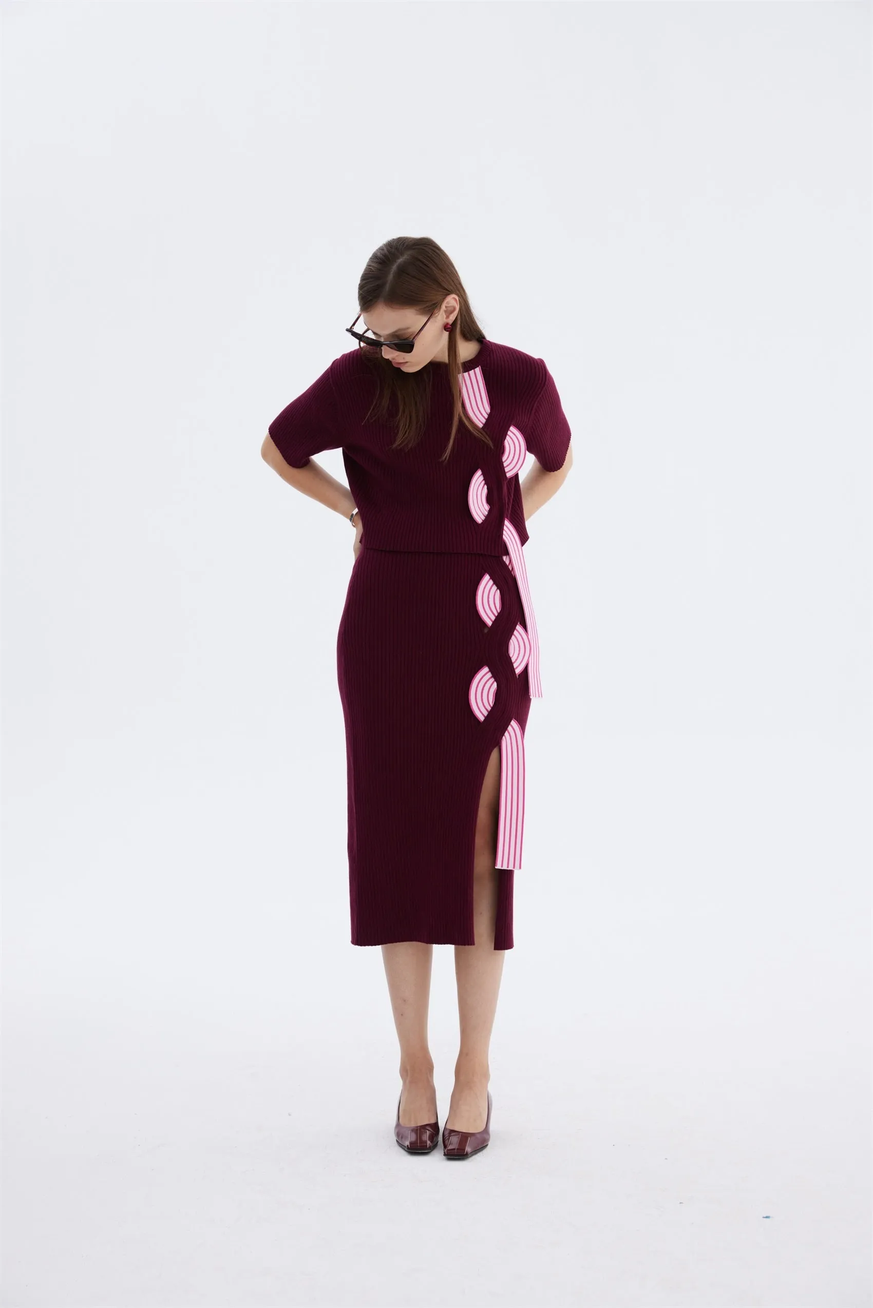 ALICE SHORT SLEEVE CROP TOP WITH TRAVELING RIBS TemperatureRegulating Fabric LowProfile Zipper