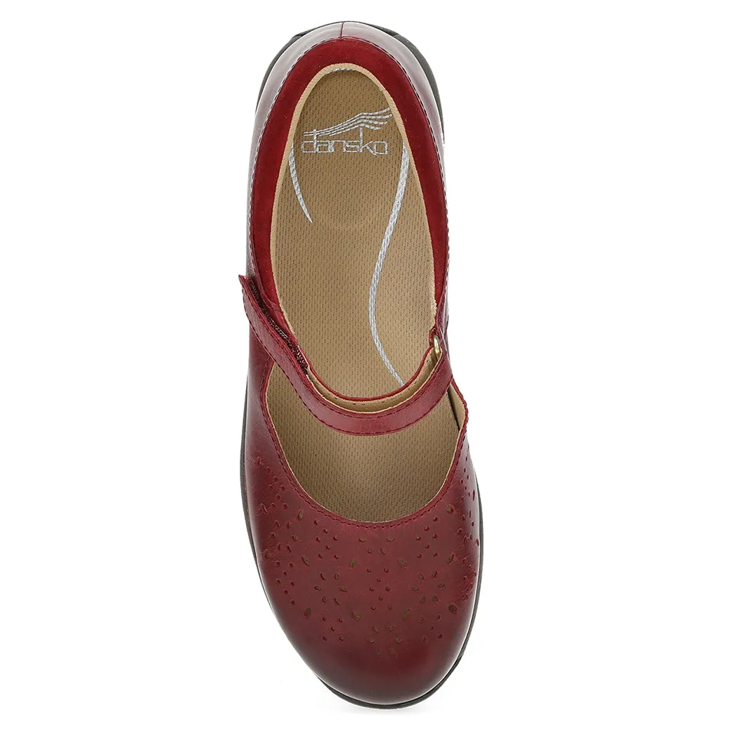Fit Daily Womens Dansko Stacy in Red