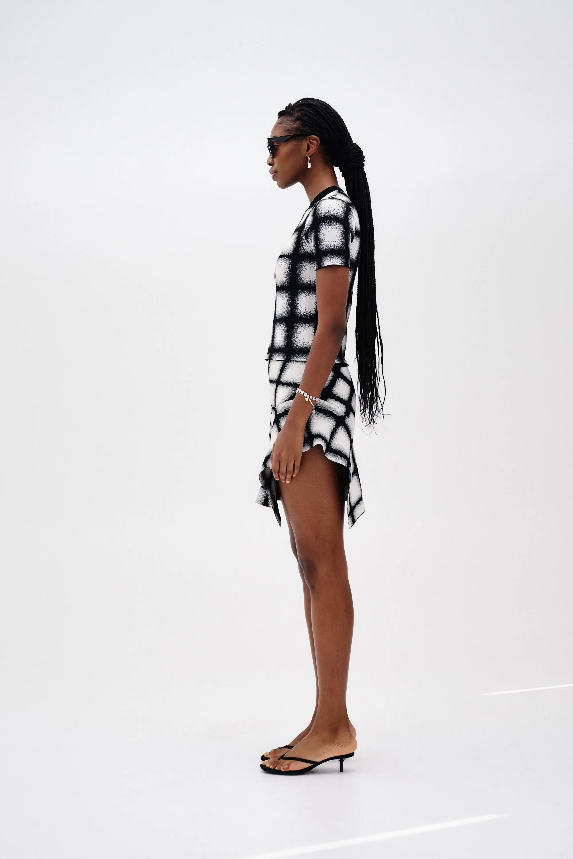 DARCY UV REACTIVE HEART T-SHIRT Quick Release Fasteners preshrunk