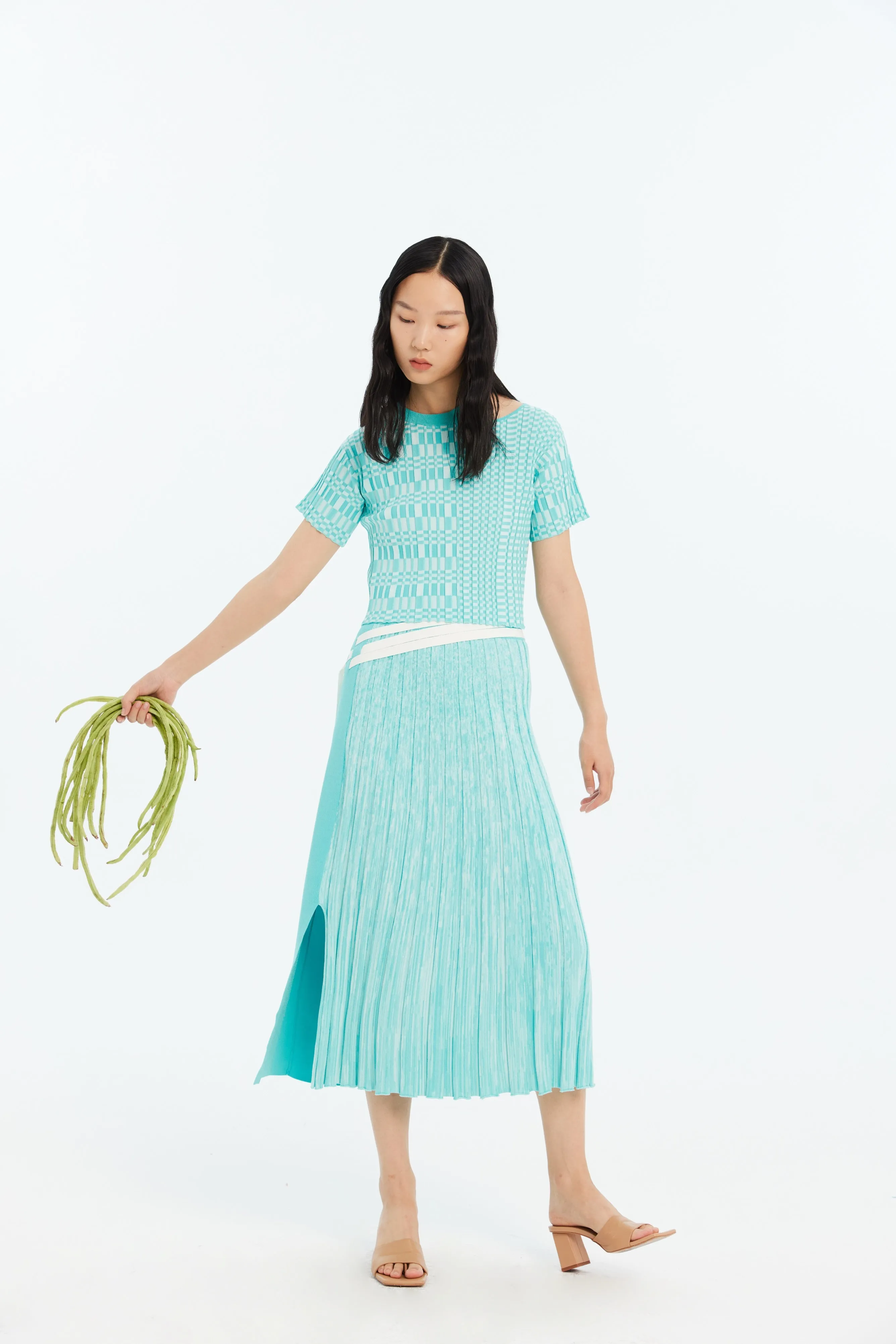 DEVAN ECO CROPPED SHORT SLEEVE TOP Ventilated Panels