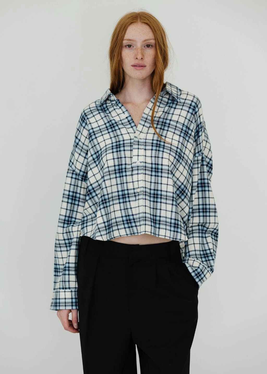 Active Design AntiFade Treatment Denimist Cropped Button Front Shirt in Ecru/Light Blue Plaid