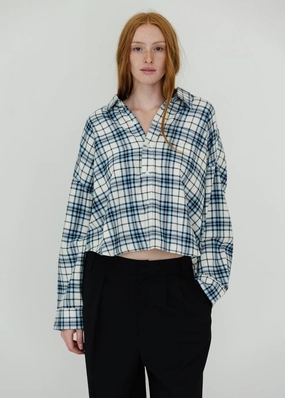 Active Design AntiFade Treatment Denimist Cropped Button Front Shirt in Ecru/Light Blue Plaid