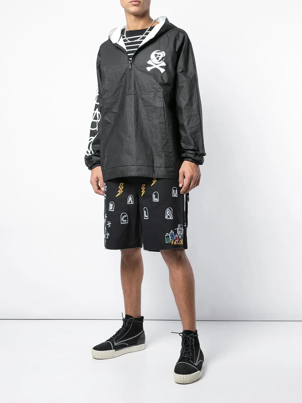 NOCTURNAL WOVEN SHORT Active Design Quick Fit Design