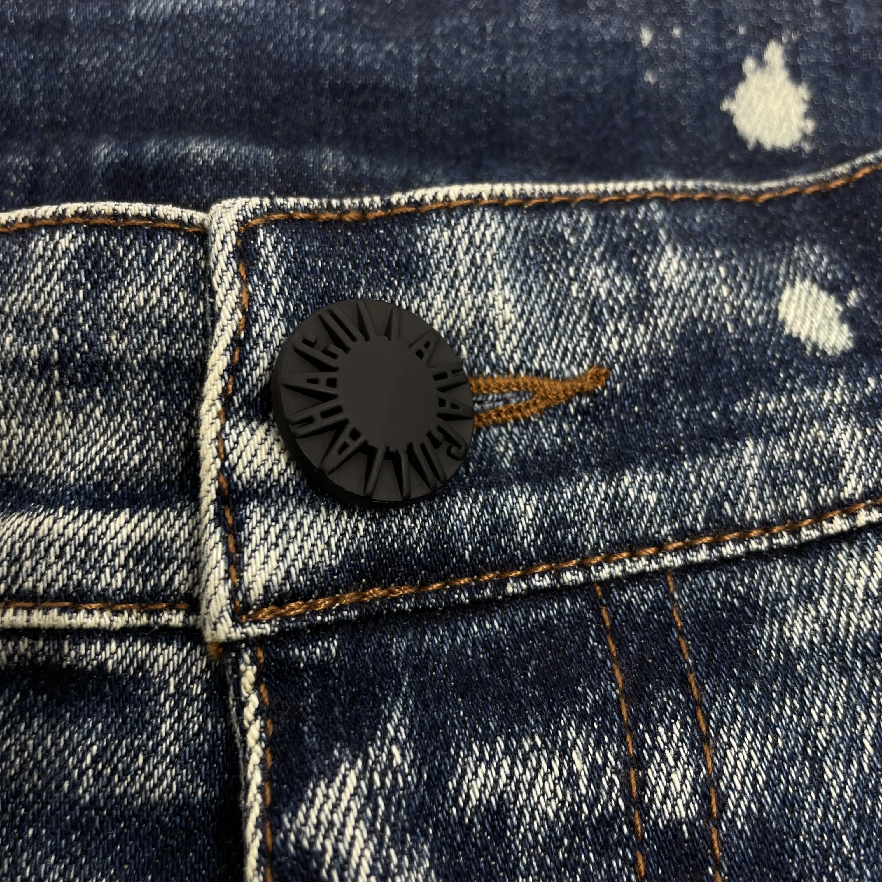 FANG LIPS JEANS Trend Setter Chill Outfit Student Outfit