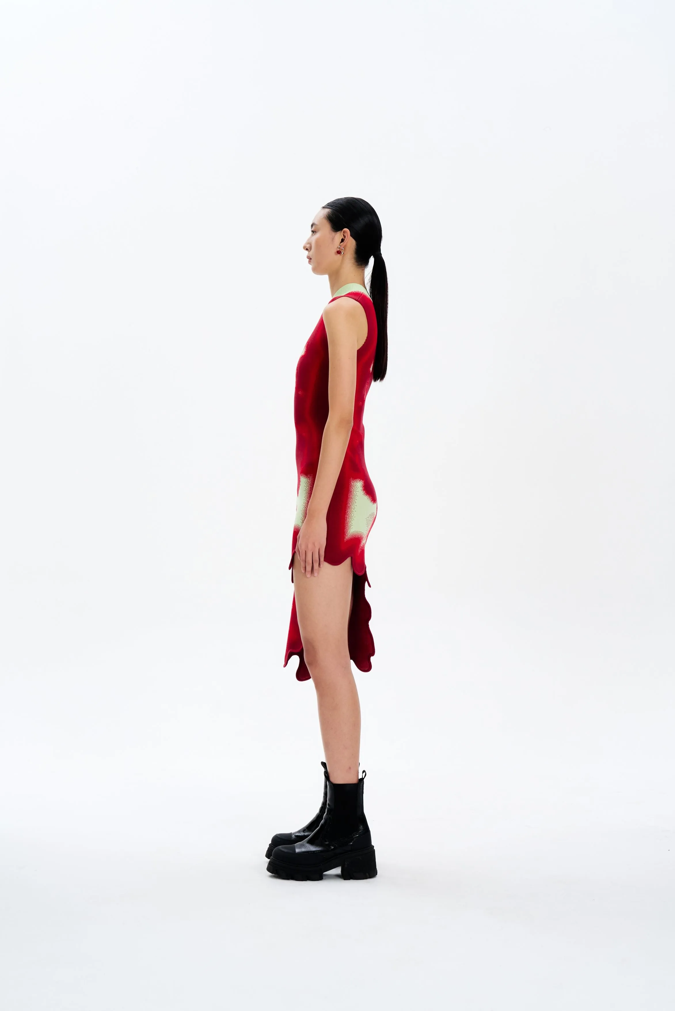 BROOKLYN TIE-DYE WAVY DRESS and Effortless fit dress. Olive Fresh