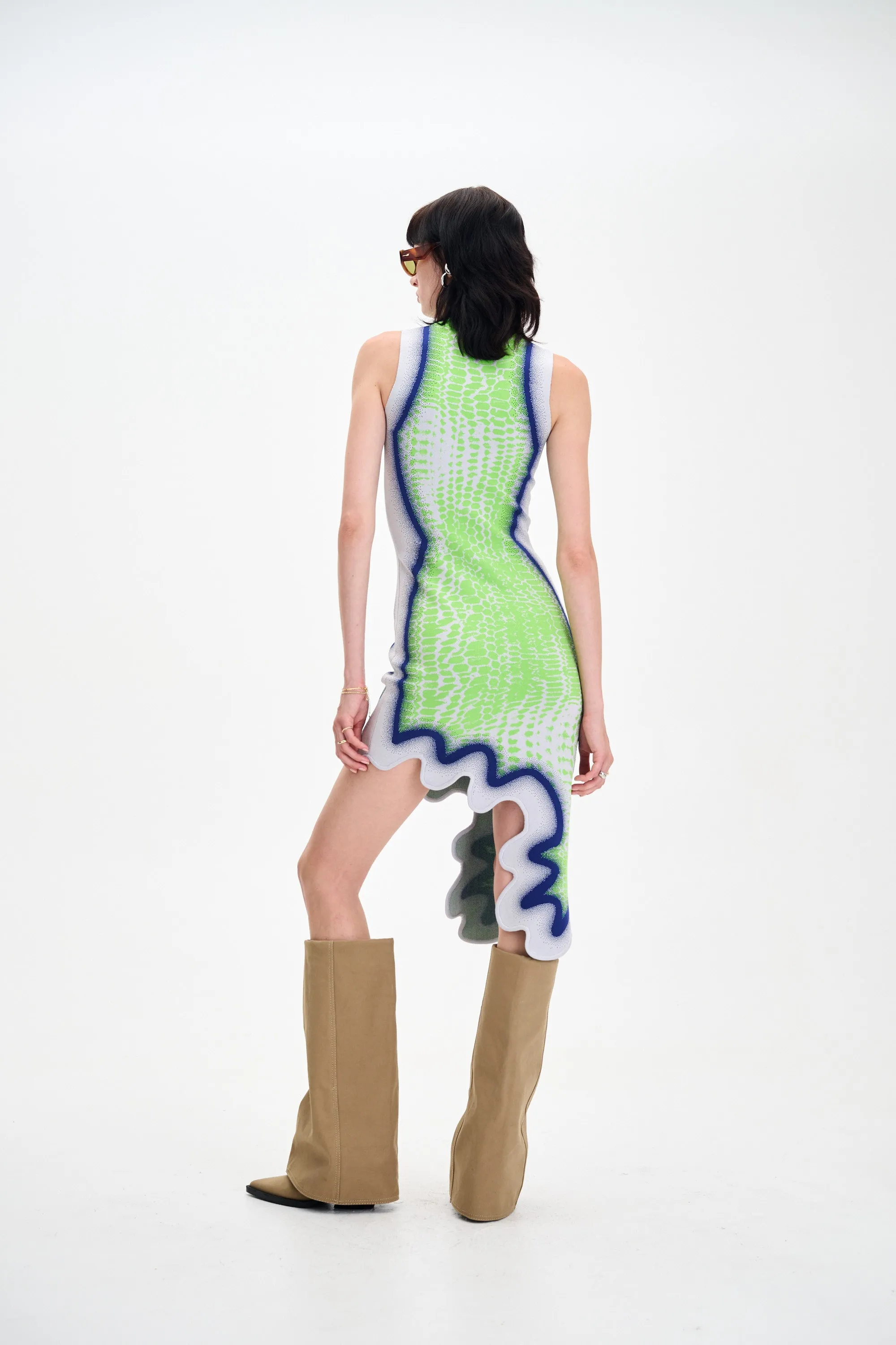 BROOKLYN WAVY ASYMMETRIC DRESS Feminine Structure Modern Soft