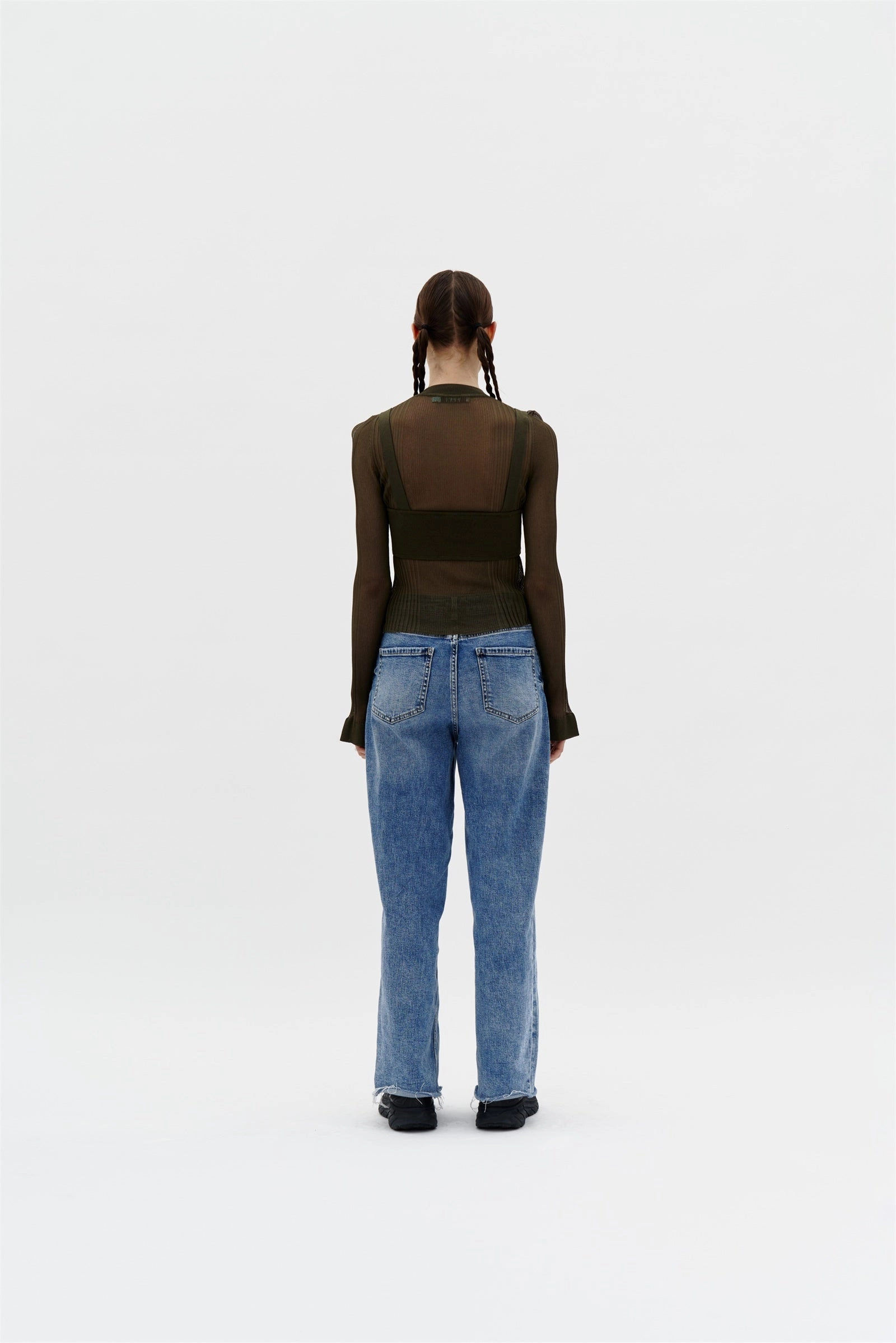 GILLIAN LONG SLEEVE CROPPED TOP WITH REMOVEABLE BRA Fade Resistant Treatment