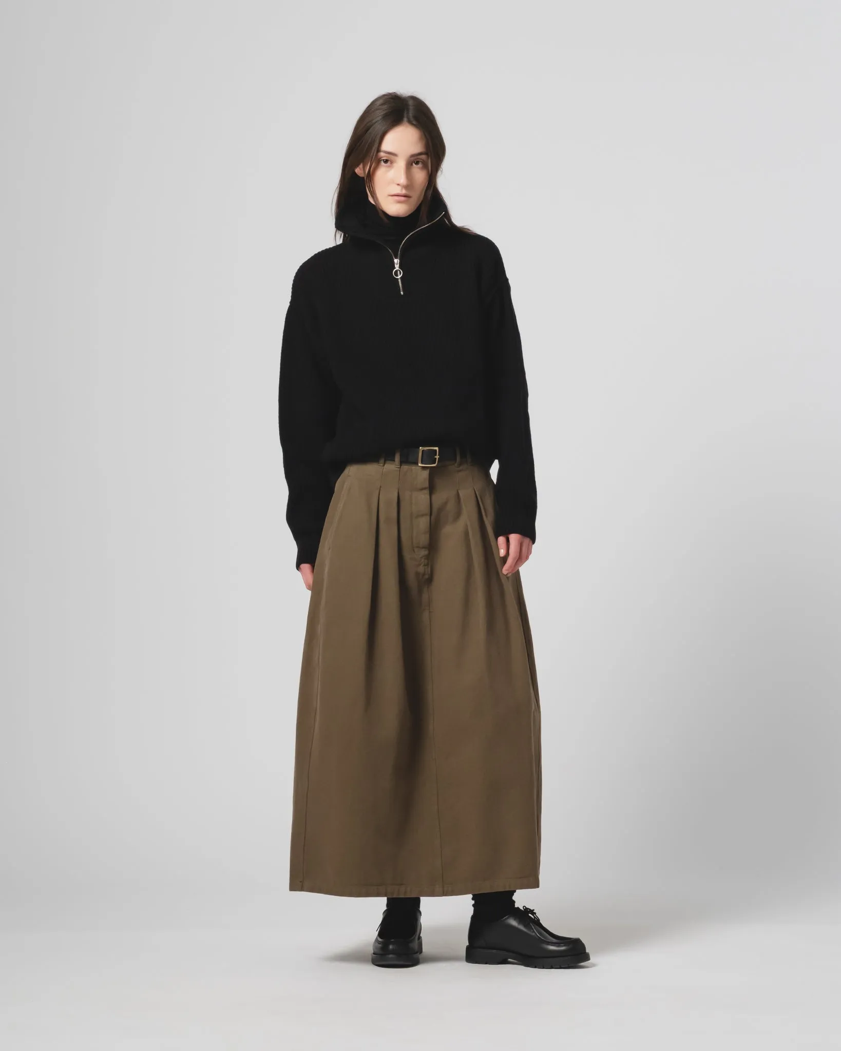 G.o.D Bulb Skirt Canvas Fossil Green Smooth Feel Outfit Focused