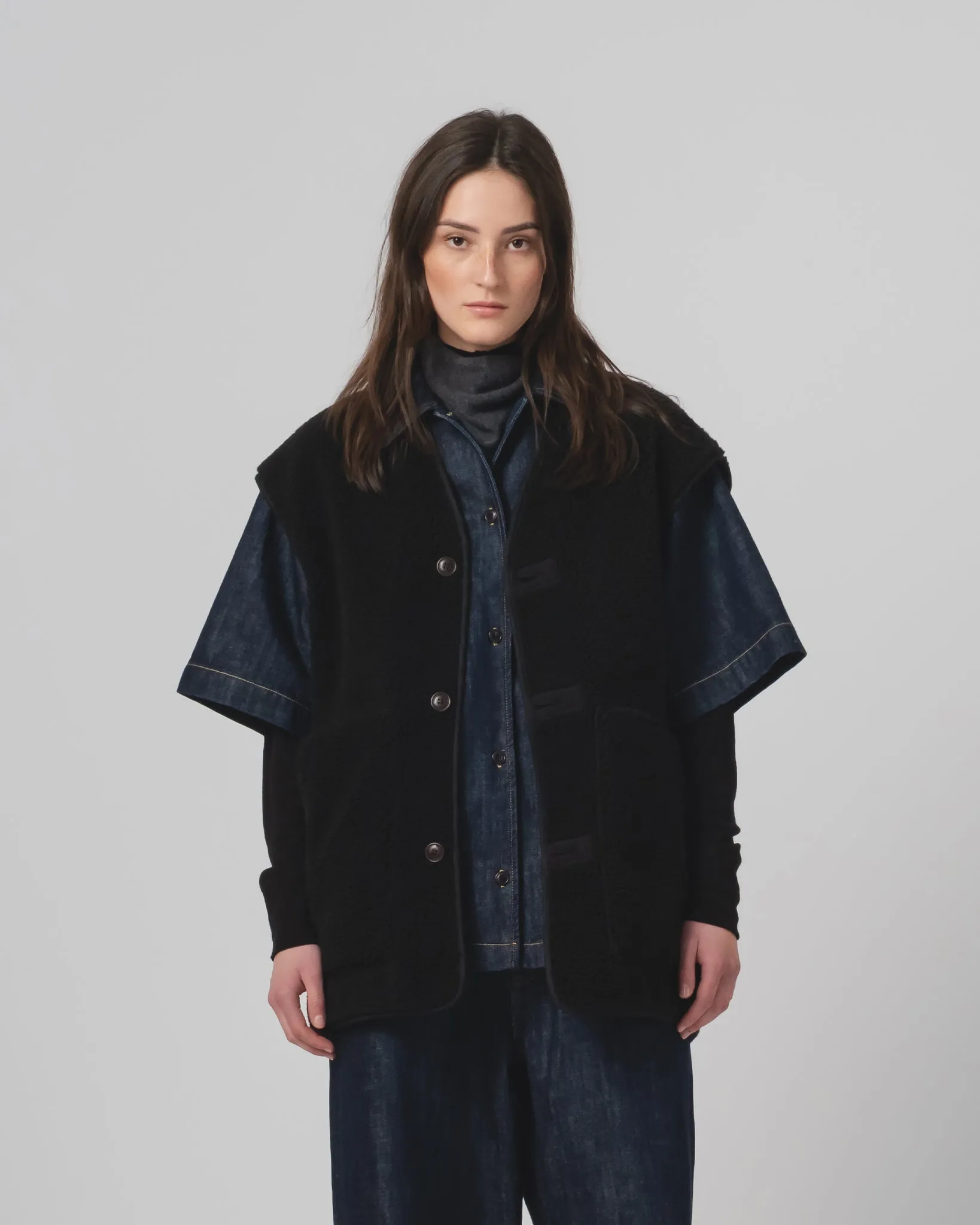 G.o.D Ridge Vest Piumino Nylon Black Bonded Seam Construction Softshell Material