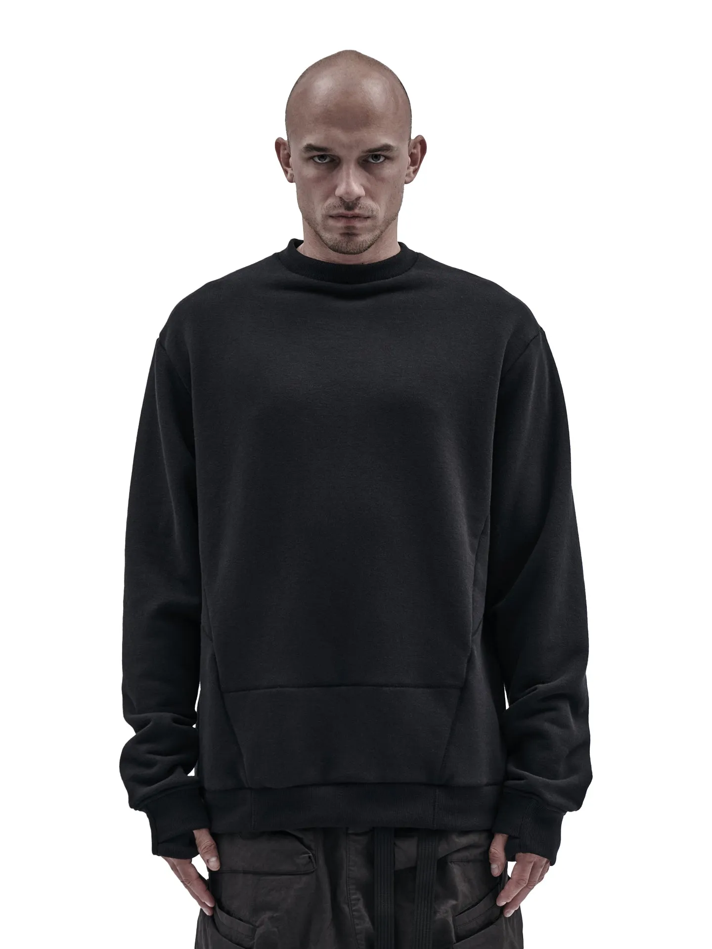 harria crewneck black Trend Focus