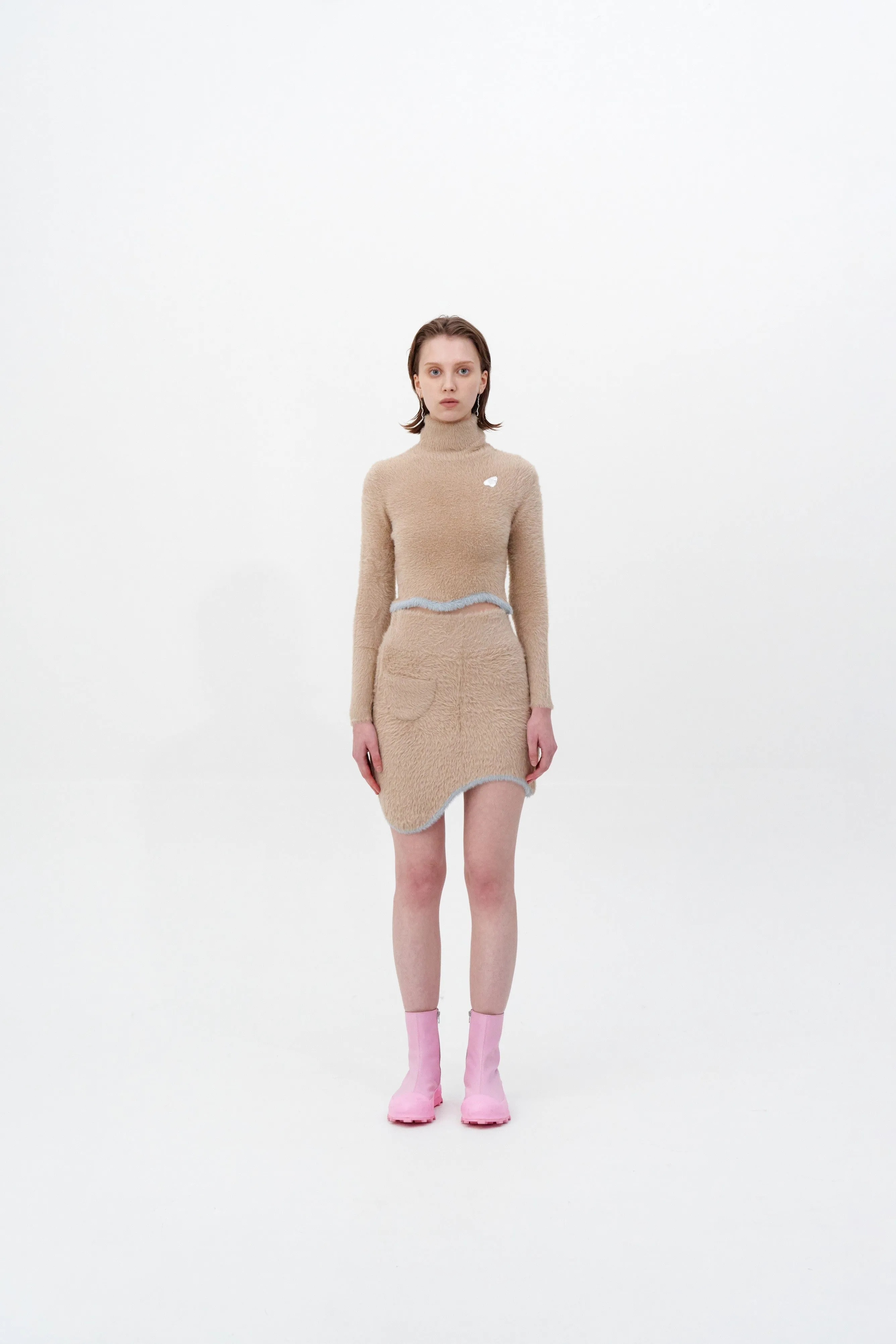 ELARA ECO FAUX FUR CROPPED TURTLENECK PULLOVER Casual Tank