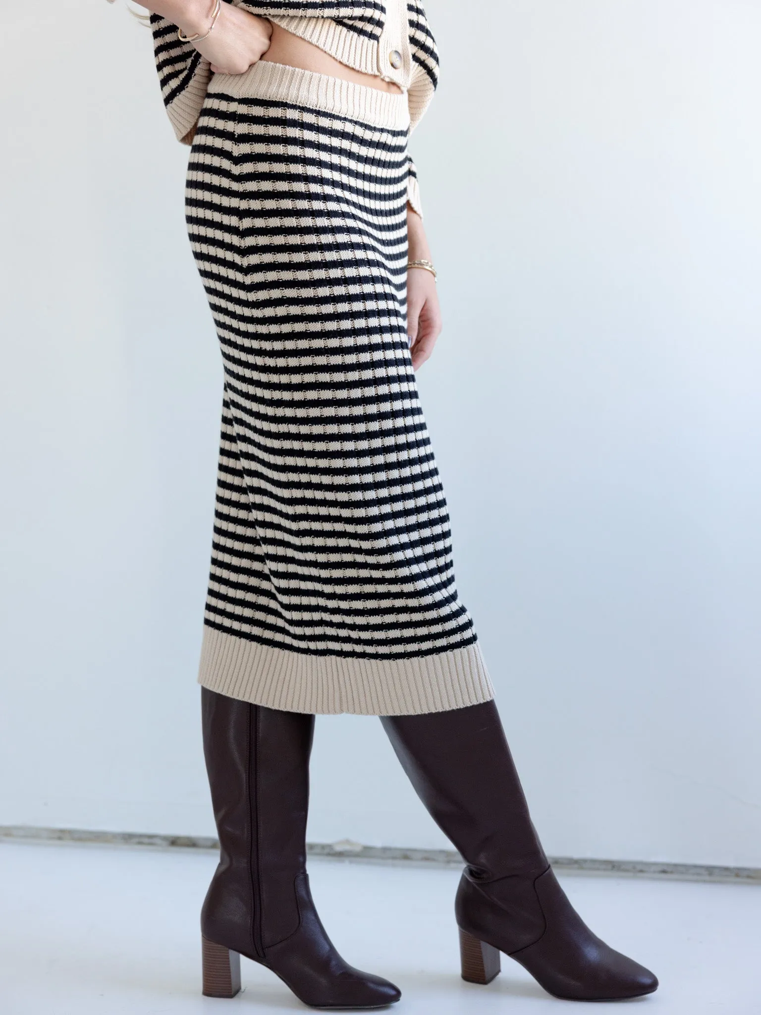 Iris Knit Pencil Skirt Outfit Game Style Preview