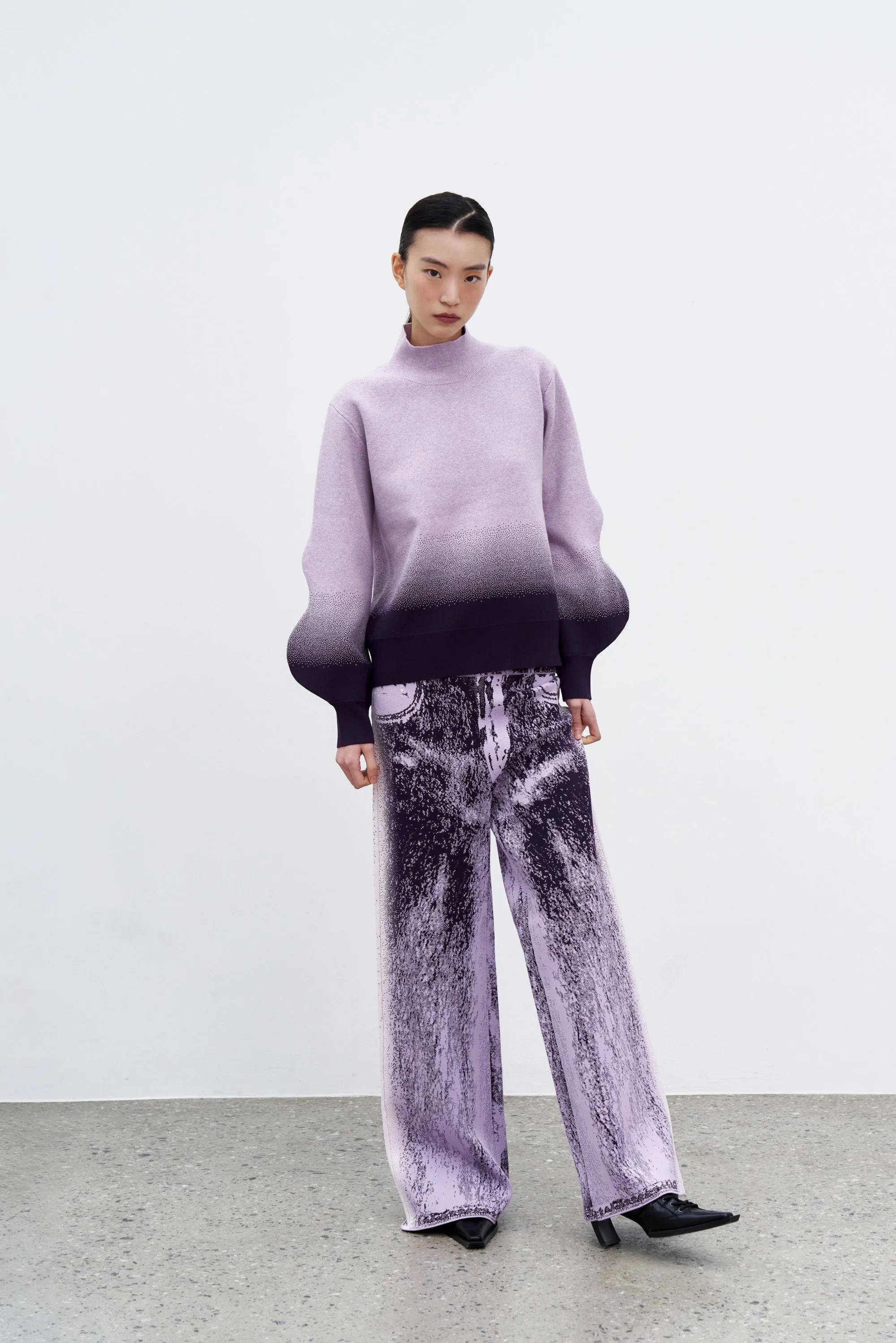 Resilient Elasticity MeshVentilation LIKO GRADIENT PRINT MOCKNECK WITH WAVY SLEEVES