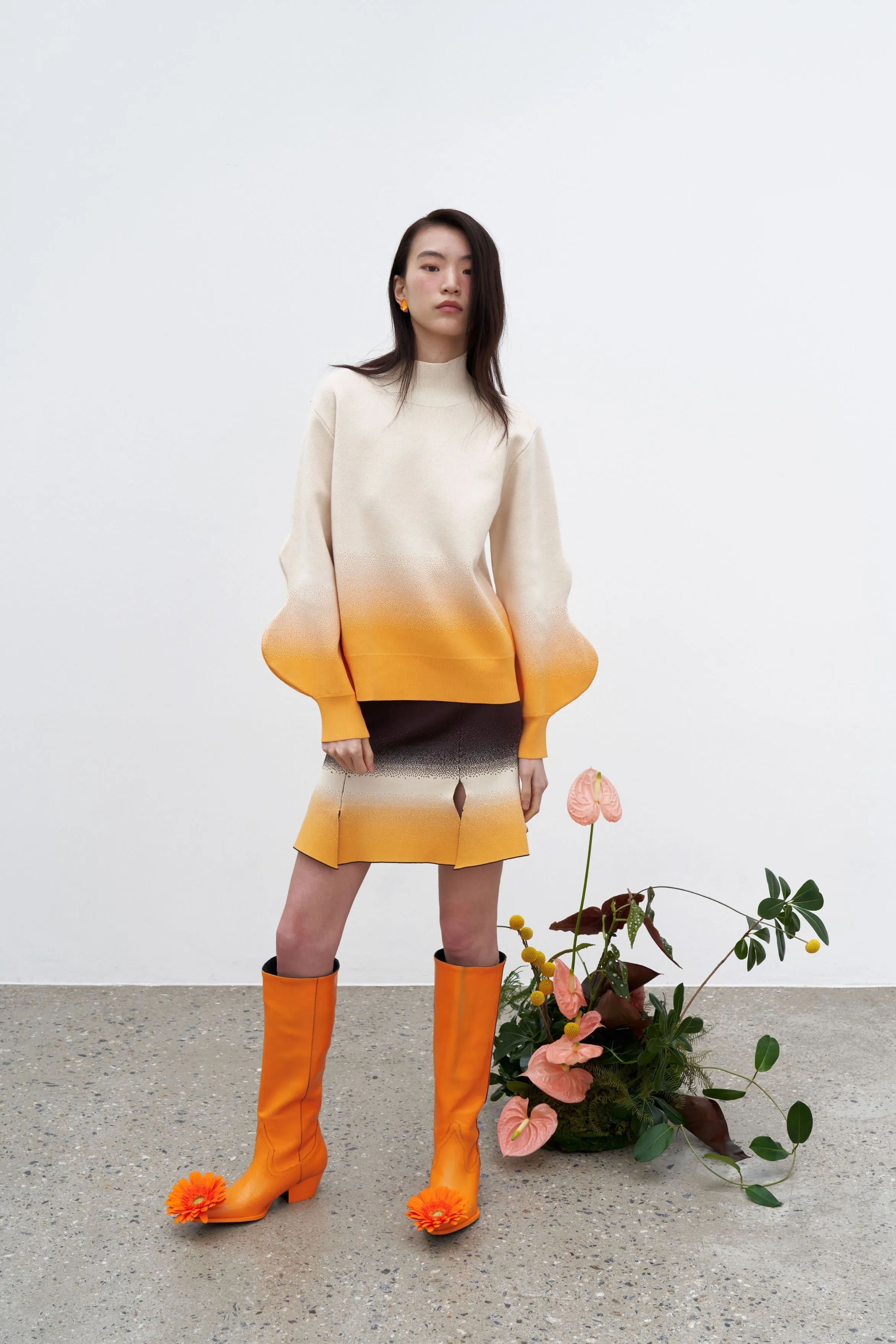 BondedSeamTechnology Water Repellent Coating LIKO GRADIENT PRINT MOCKNECK WITH WAVY SLEEVES