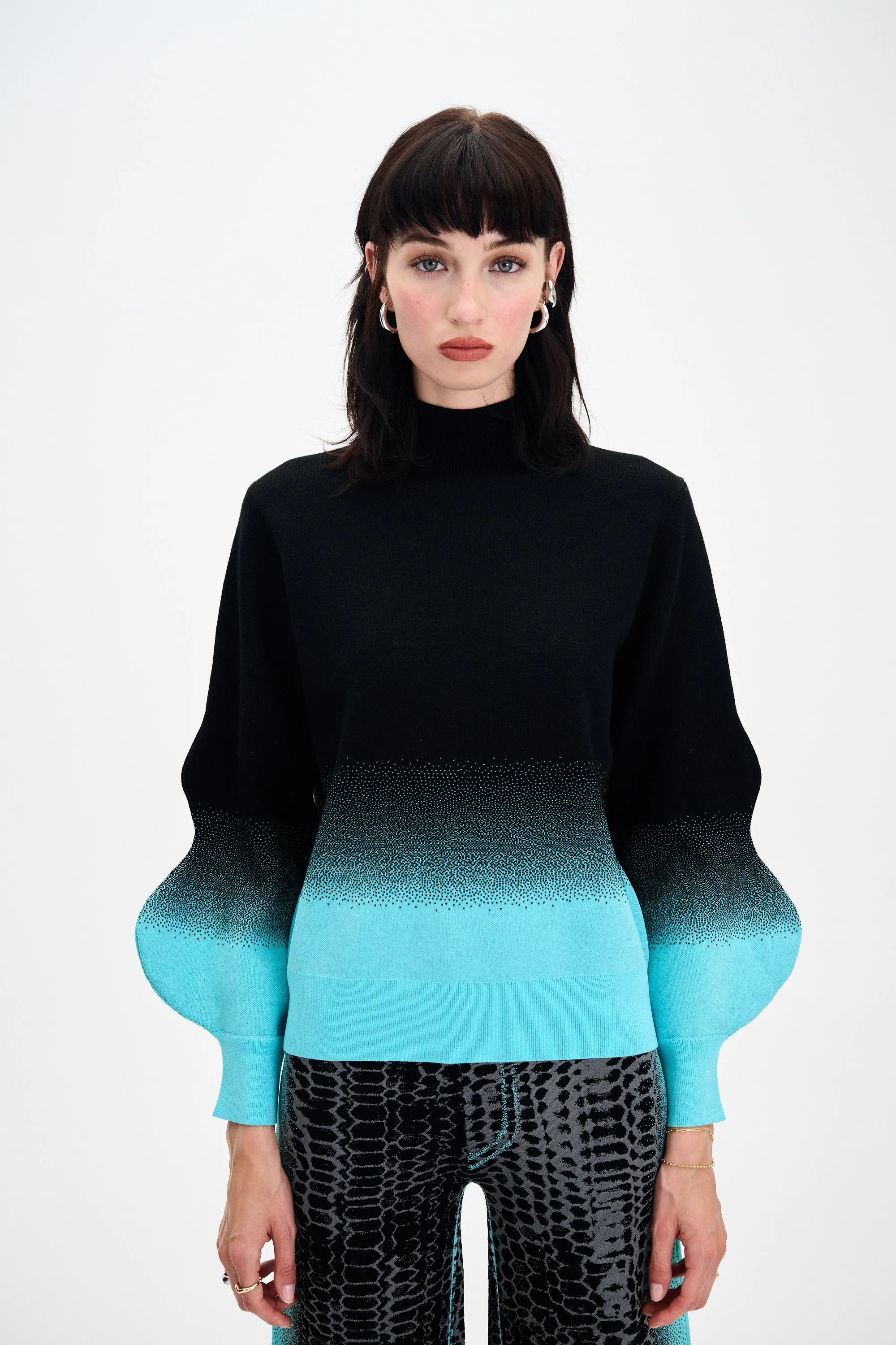 LIKO MOCKNECK PULLOVER Bonded Seam Innovation