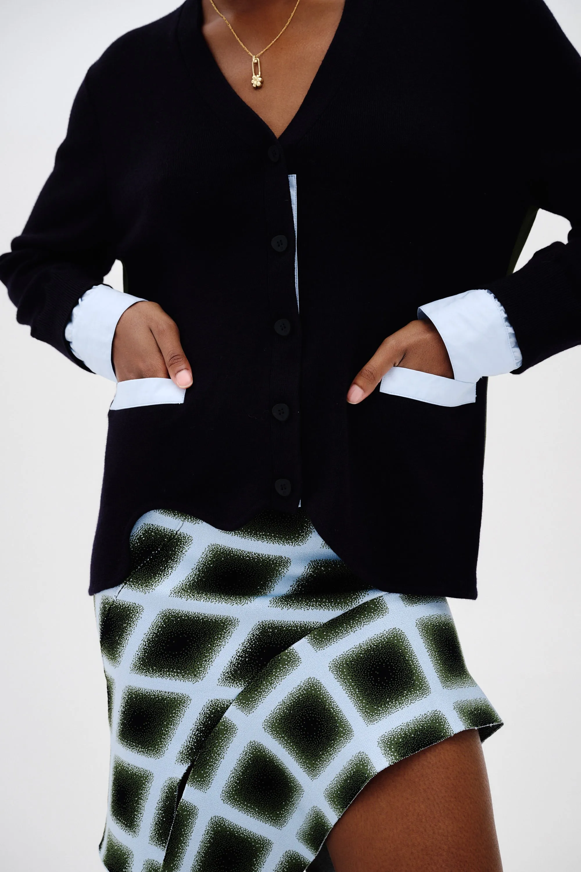 Fitted Design NonRestrictive Armholes LILO COLOR BLOCKED MERINO WOOL CARDIGAN