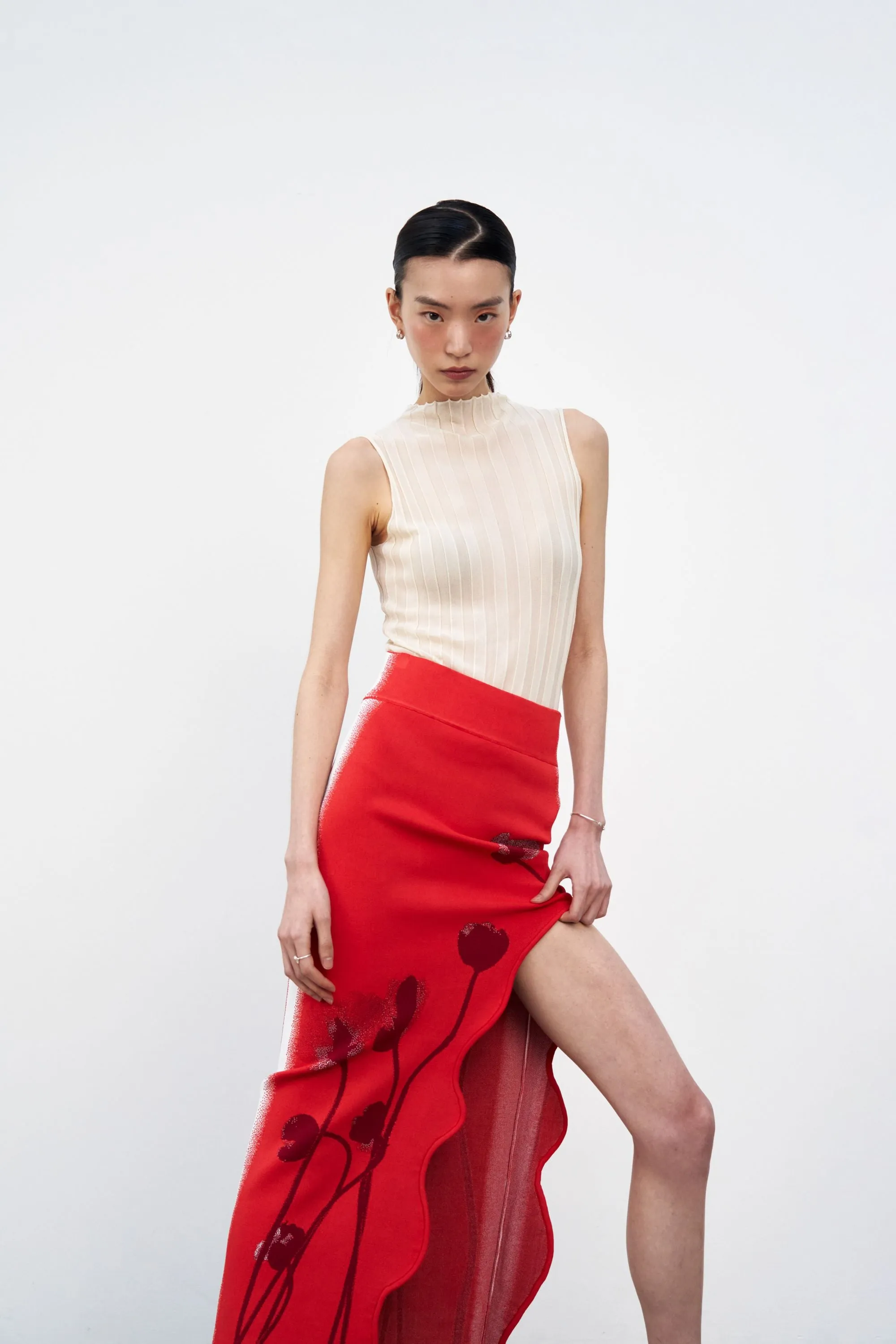 WaterRepellentCoating Active Motion LILY FLOWER PRINT WAVY MIDI SKIRT