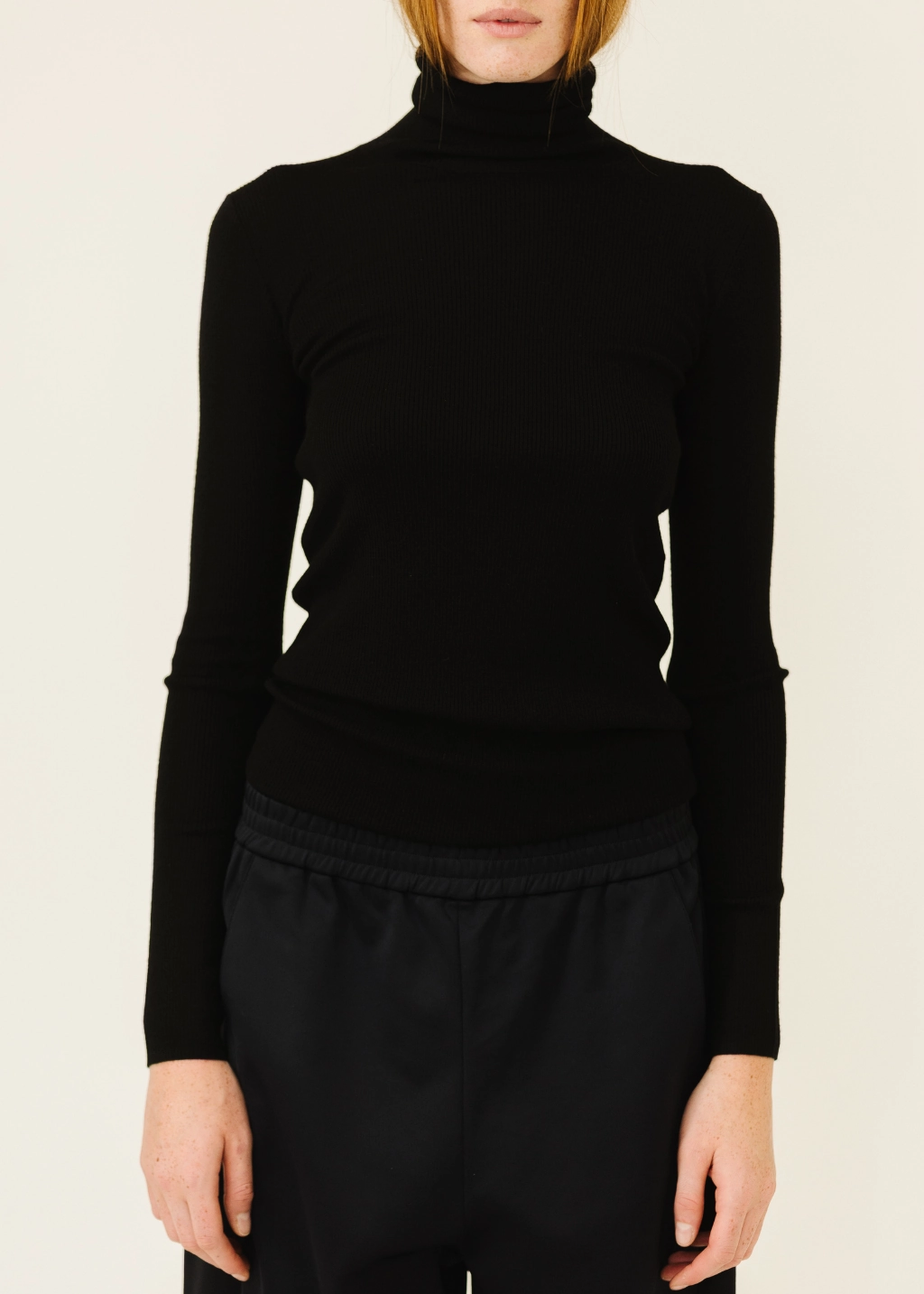 Tibi Feather Weight Ribbed Sweater Turtle Neck Pullover in Black Flatlock Seam