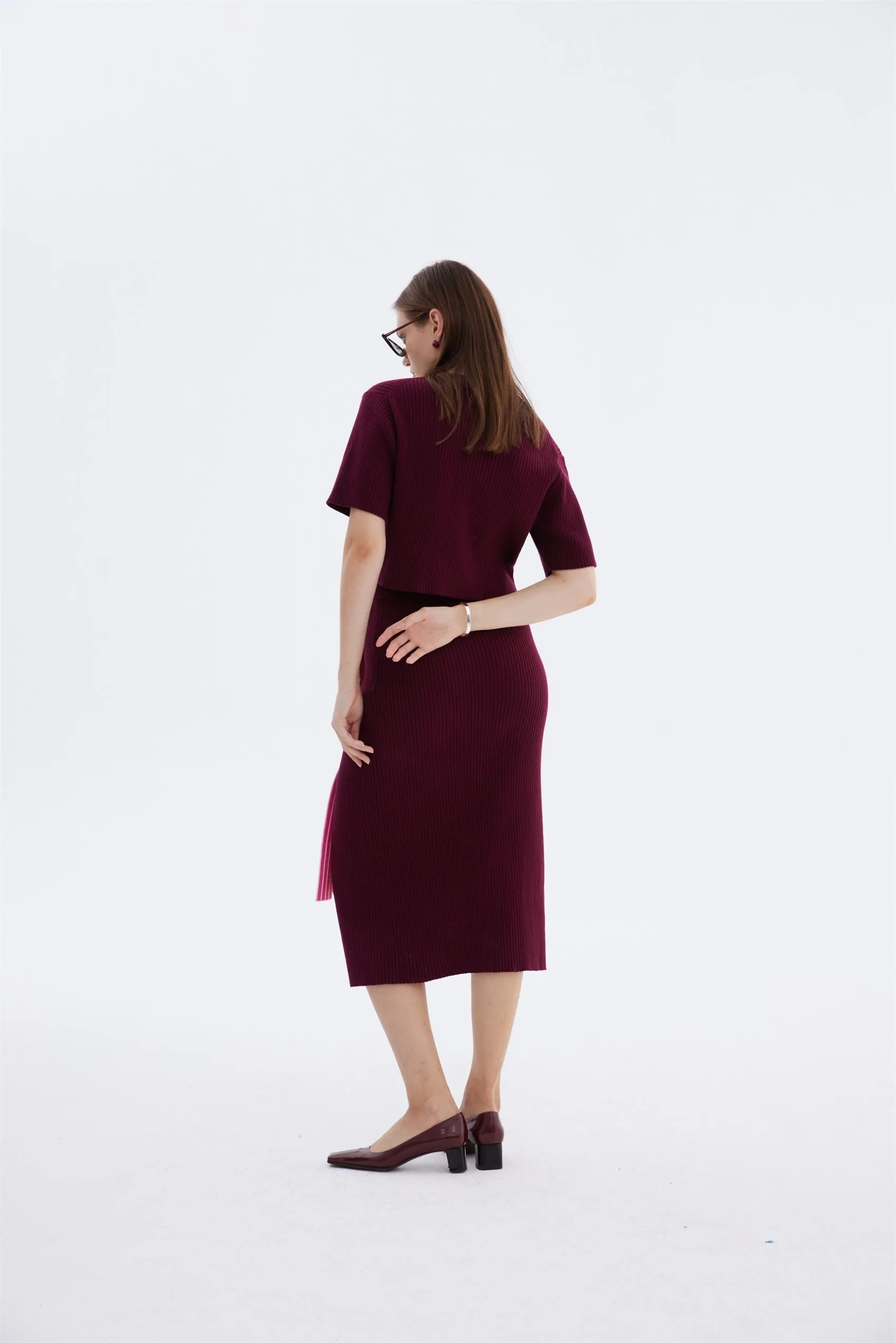 ELLIE MIDI SKIRT WITH TRAVELING RIBS Fashion Forward