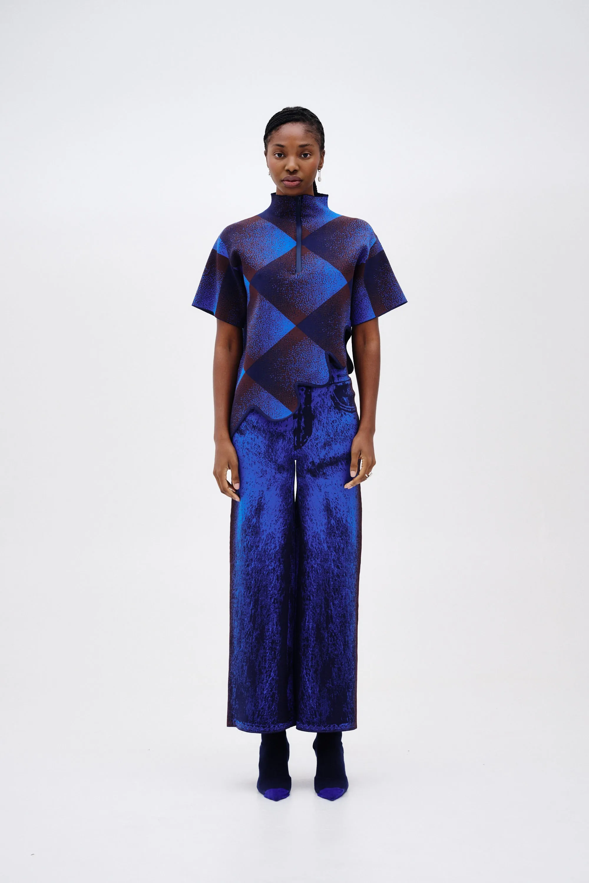 MARGOT PLAID TOP WITH WAVY HEM Ribbed Trim