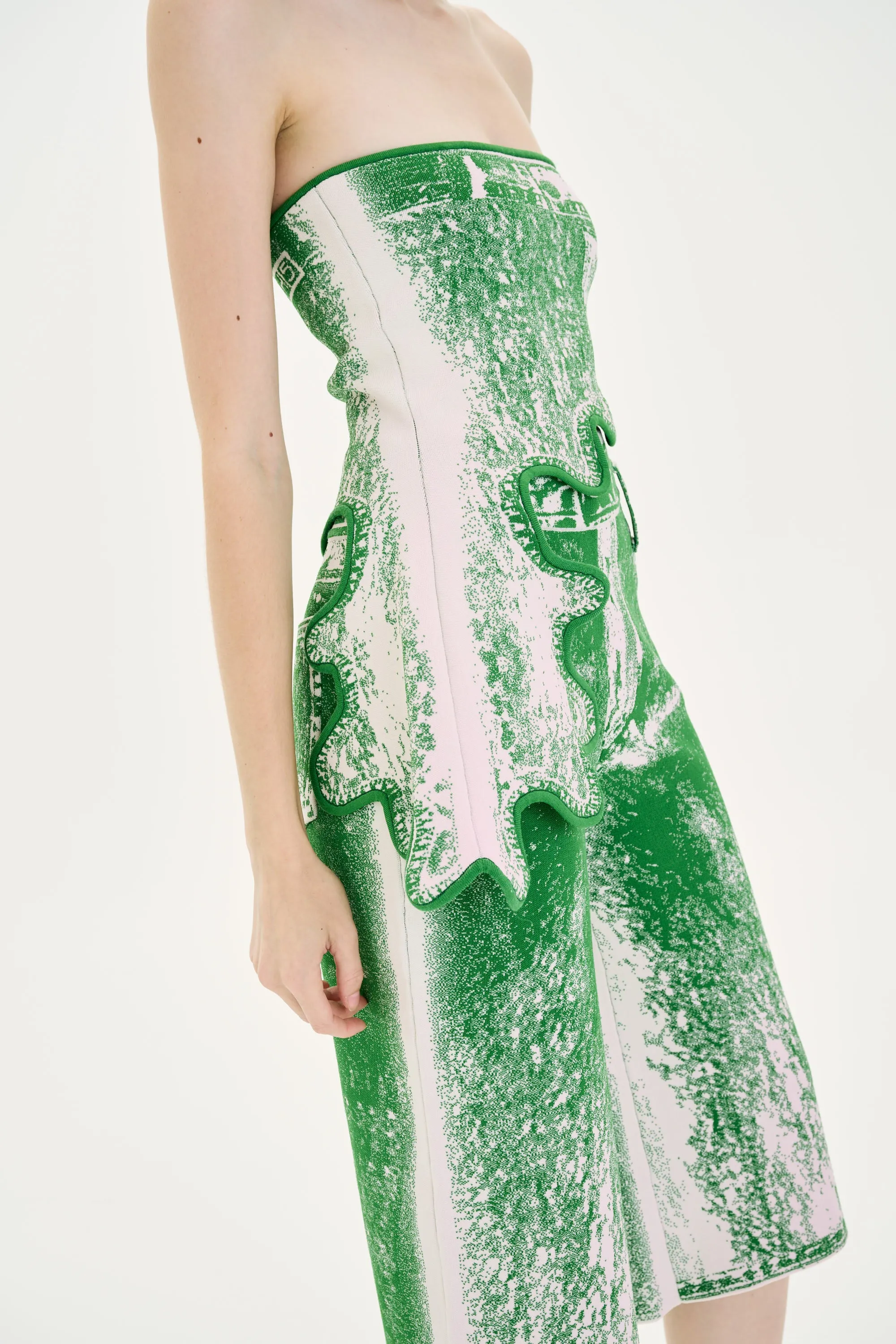 JUNIPER UV REACTIVE WAVY BRA TOP OversizedFit ConvertibleCollarSystem