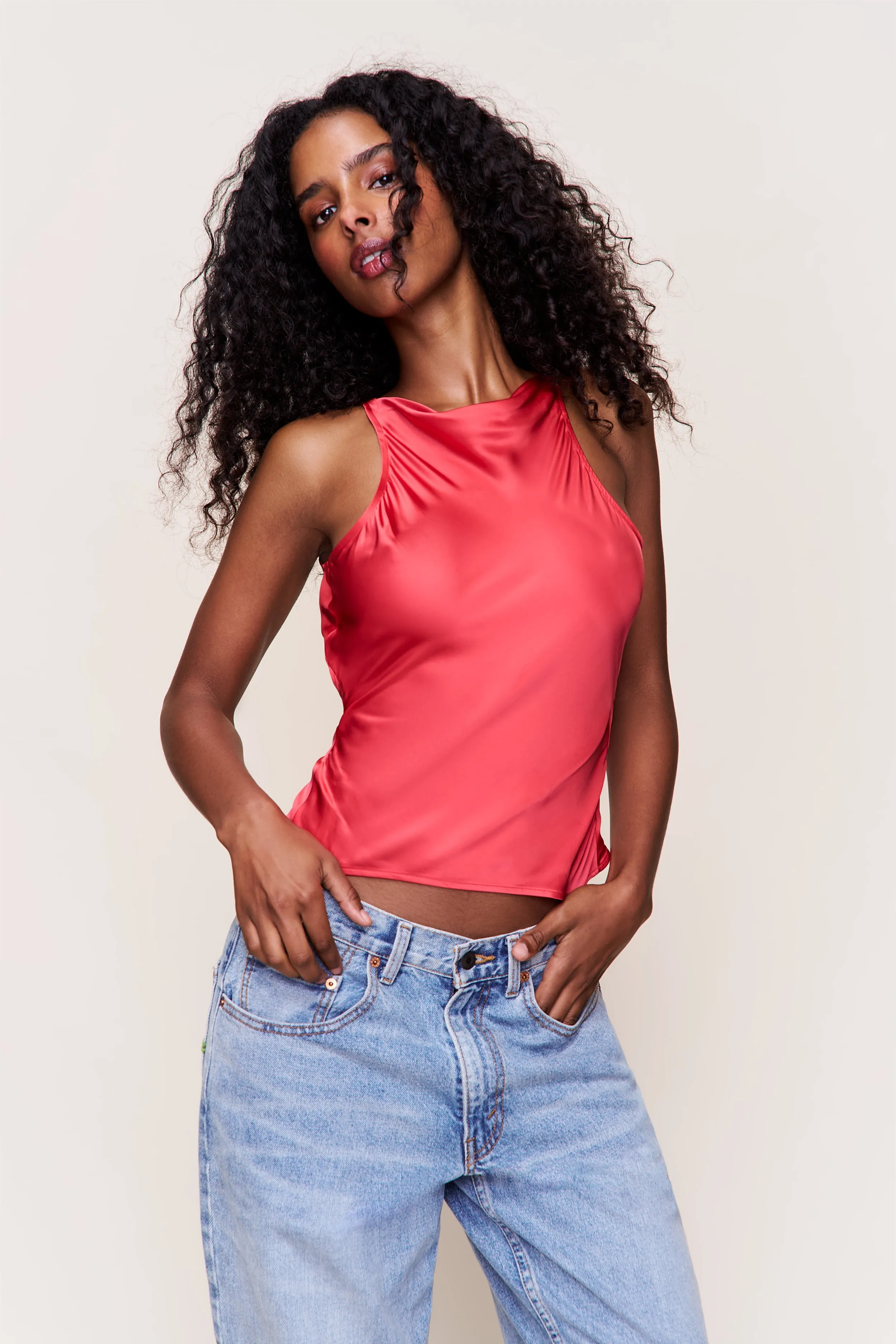 Regine Cowl Neck Top Hygroscopic Inner Layer