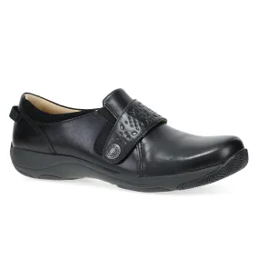 Womens Dansko Sallie in Black Thermoregulating Interior