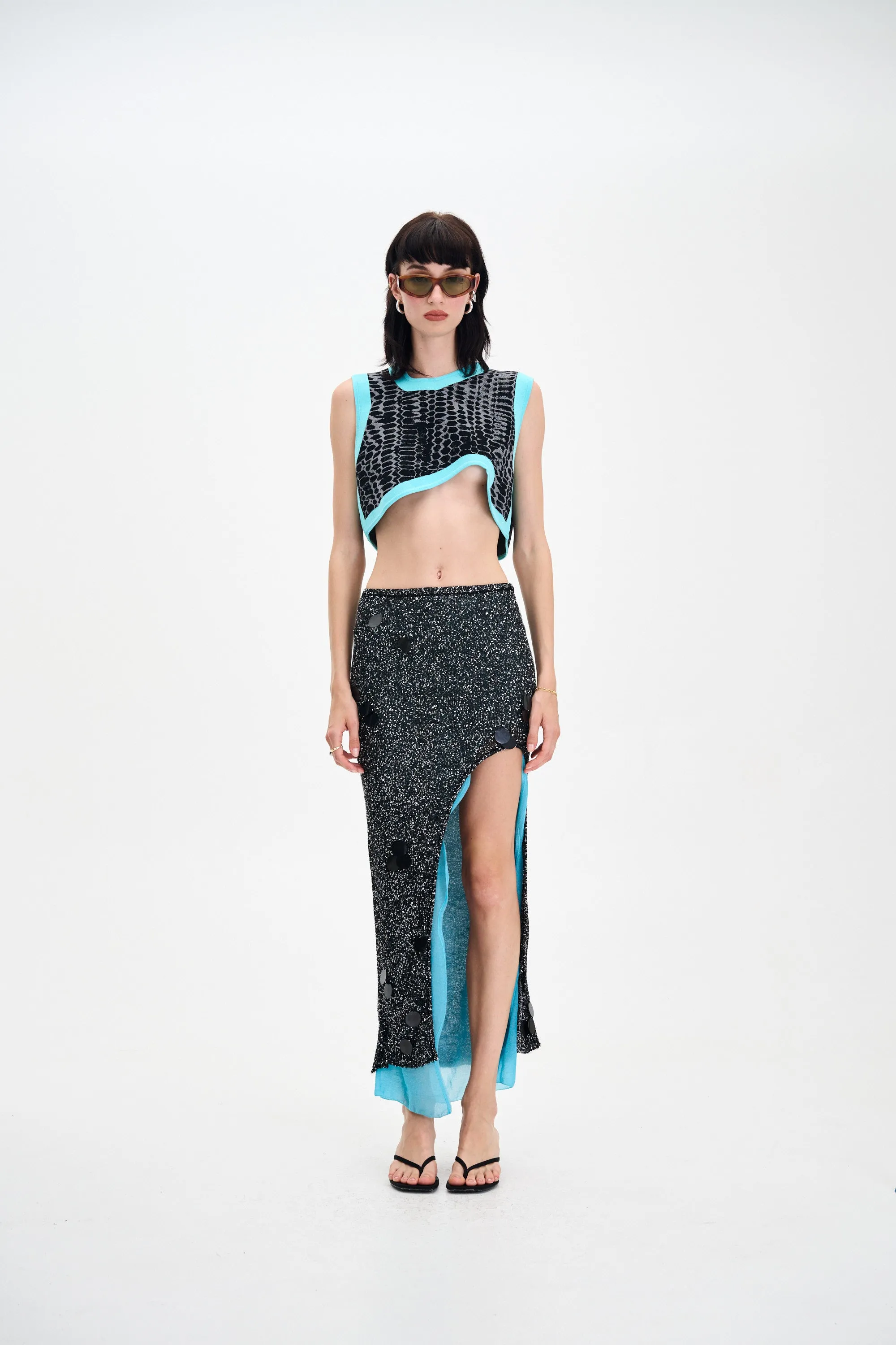 Stretchable Waistband ConvertibleSleeves DAHLIA OVERSIZED WAVY CROP TOP