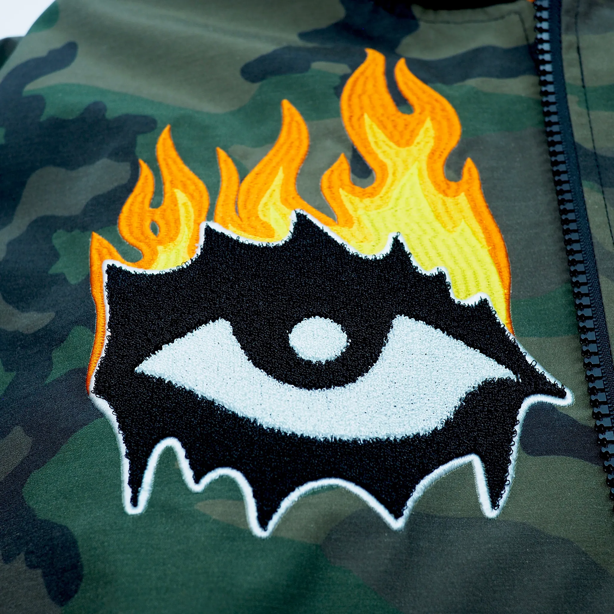 Weather Smart Look EYES ON FIRE JACKET CAMO