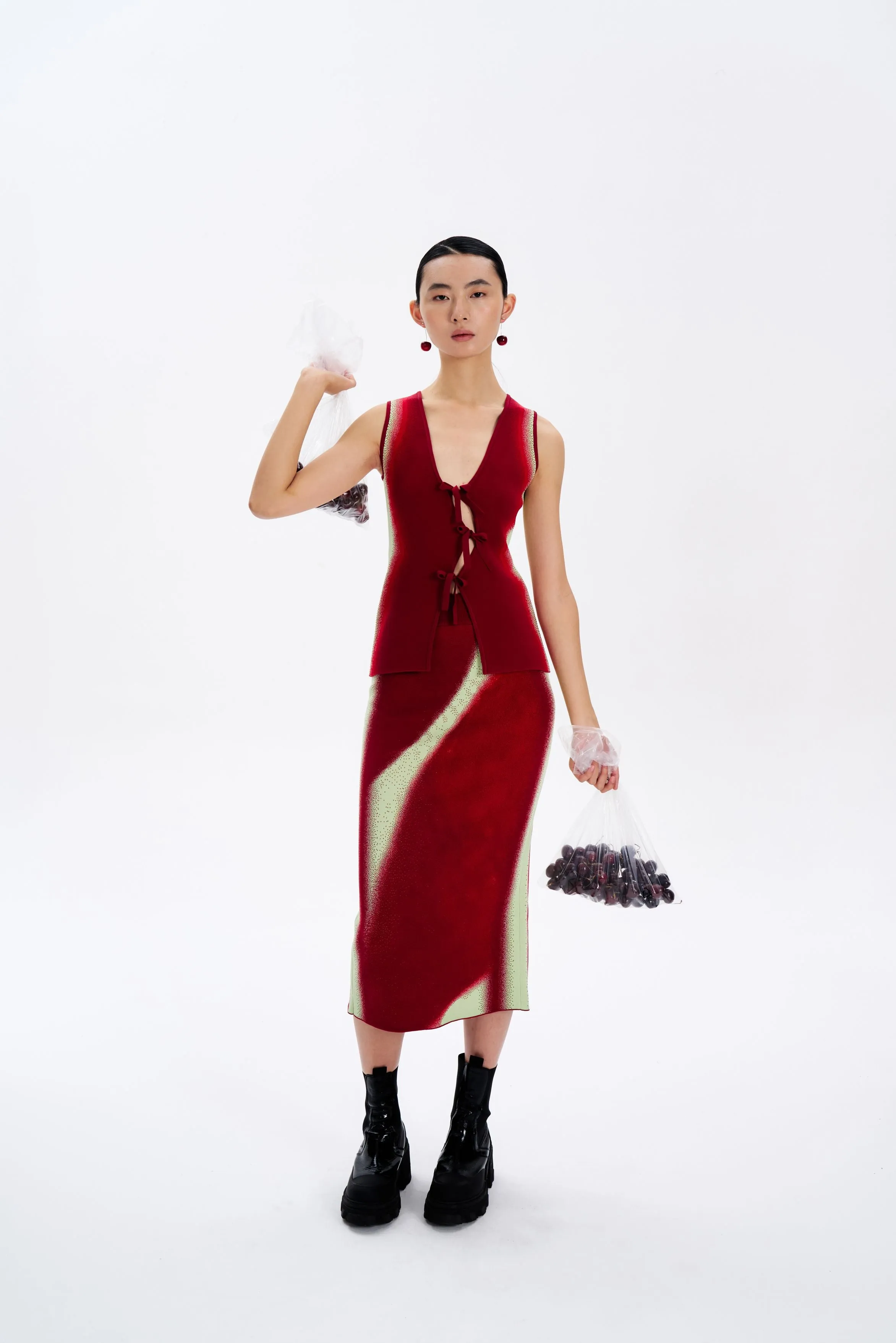 Contrast Stitching Versatile Layering Cut NOVA CHERRY PRINT VEST