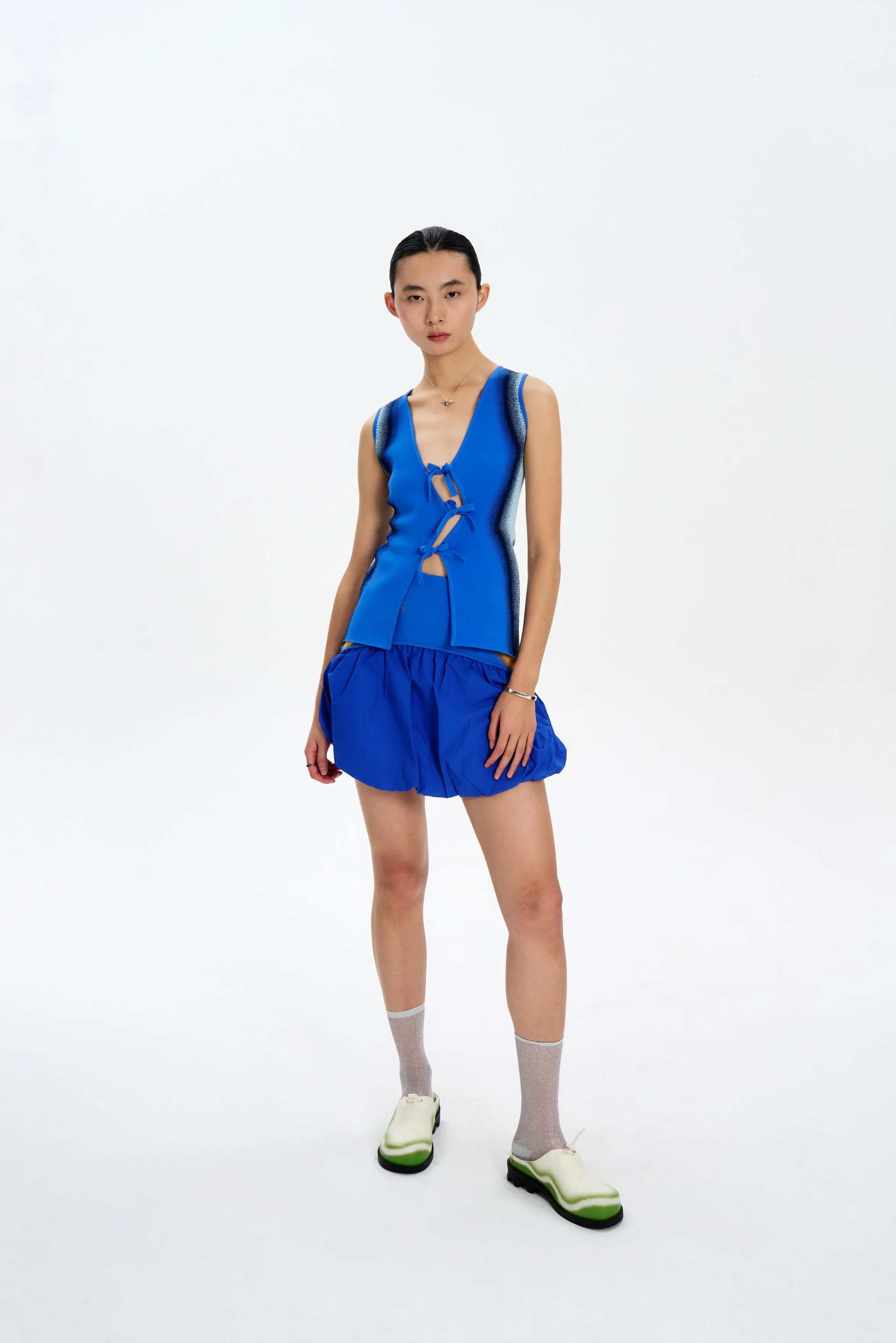 NOVA CHERRY PRINT VEST Tailored Seams