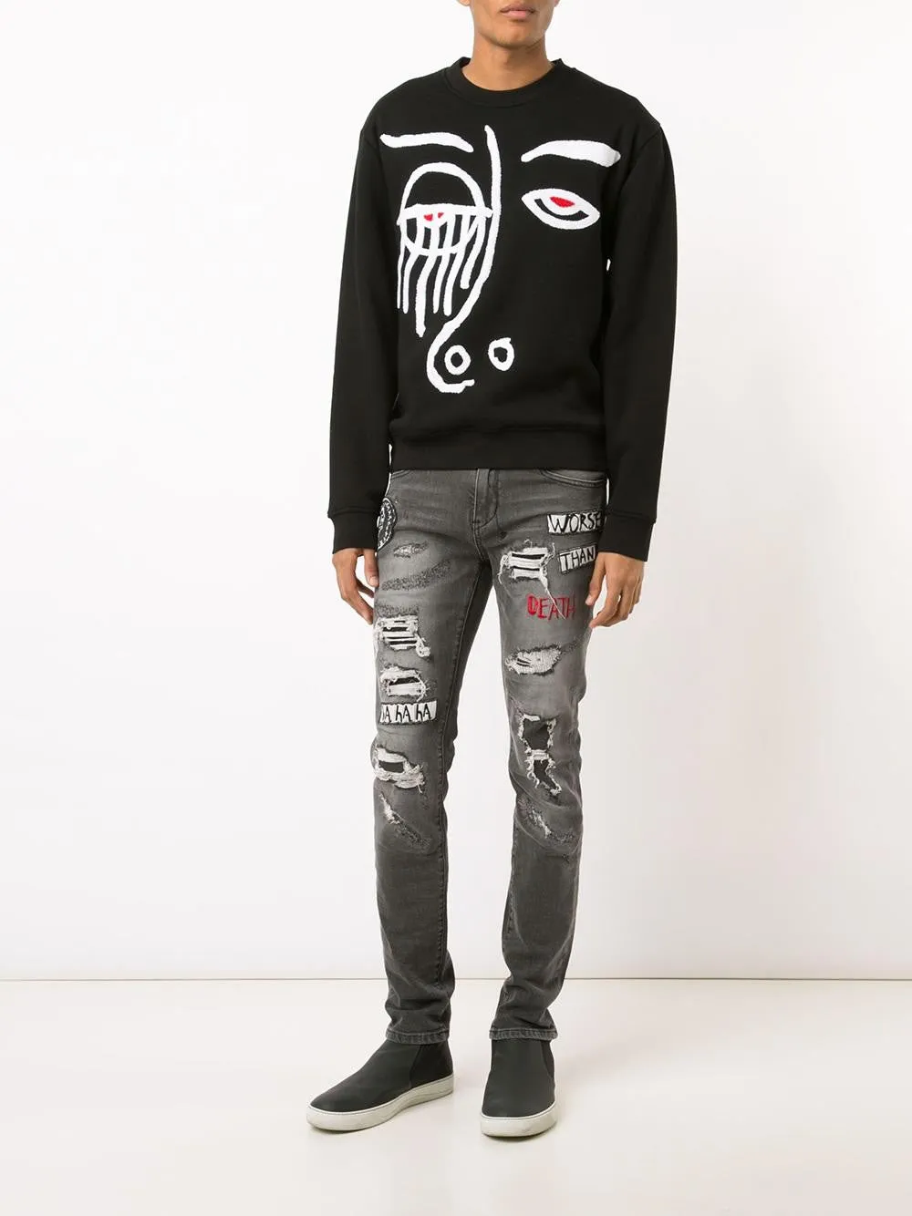 PATCHWORK DISTRESSED JEANS Relaxed Design