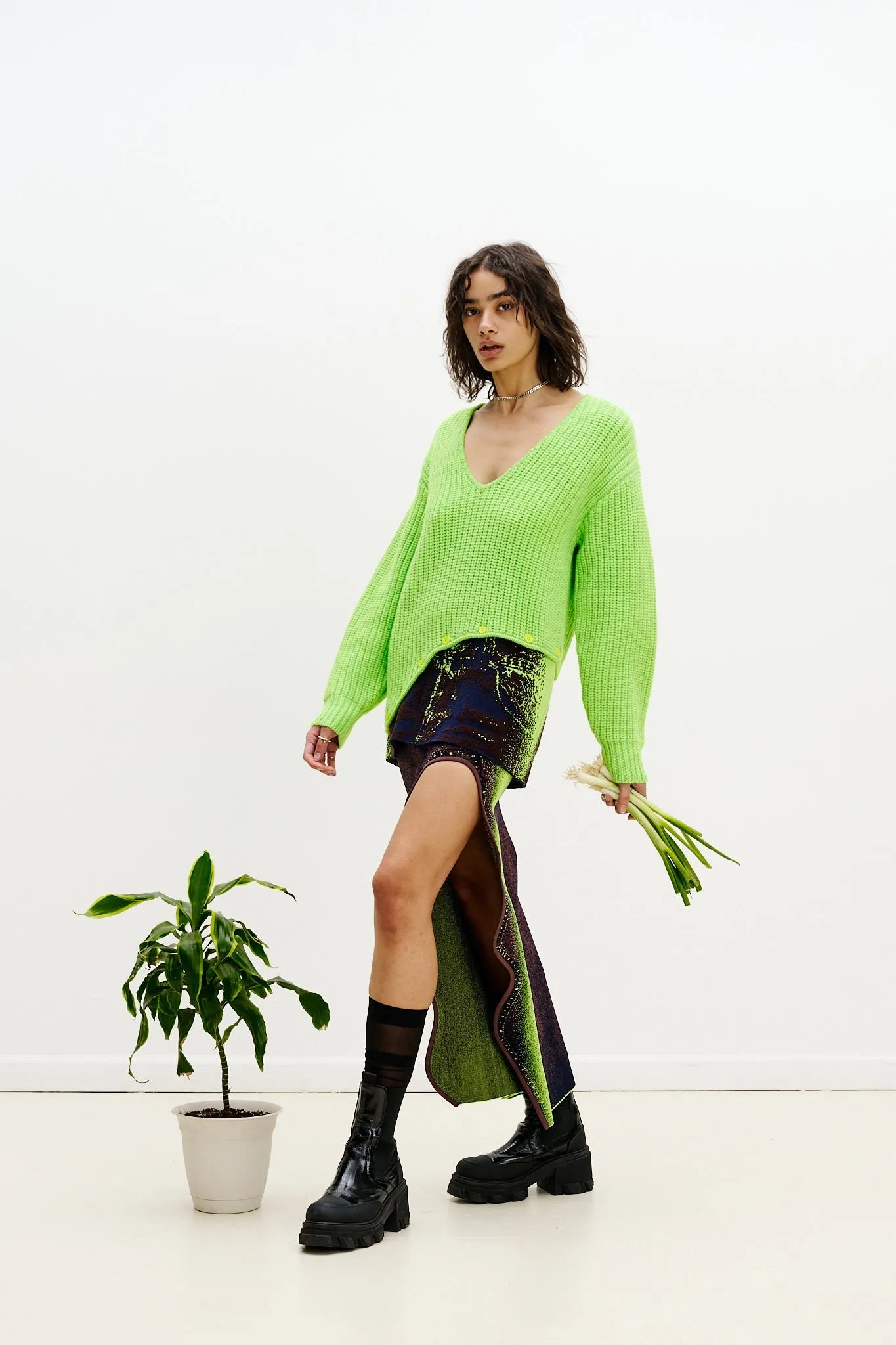 LILY WAVY MIDI DENIM SKIRT Flexible shape