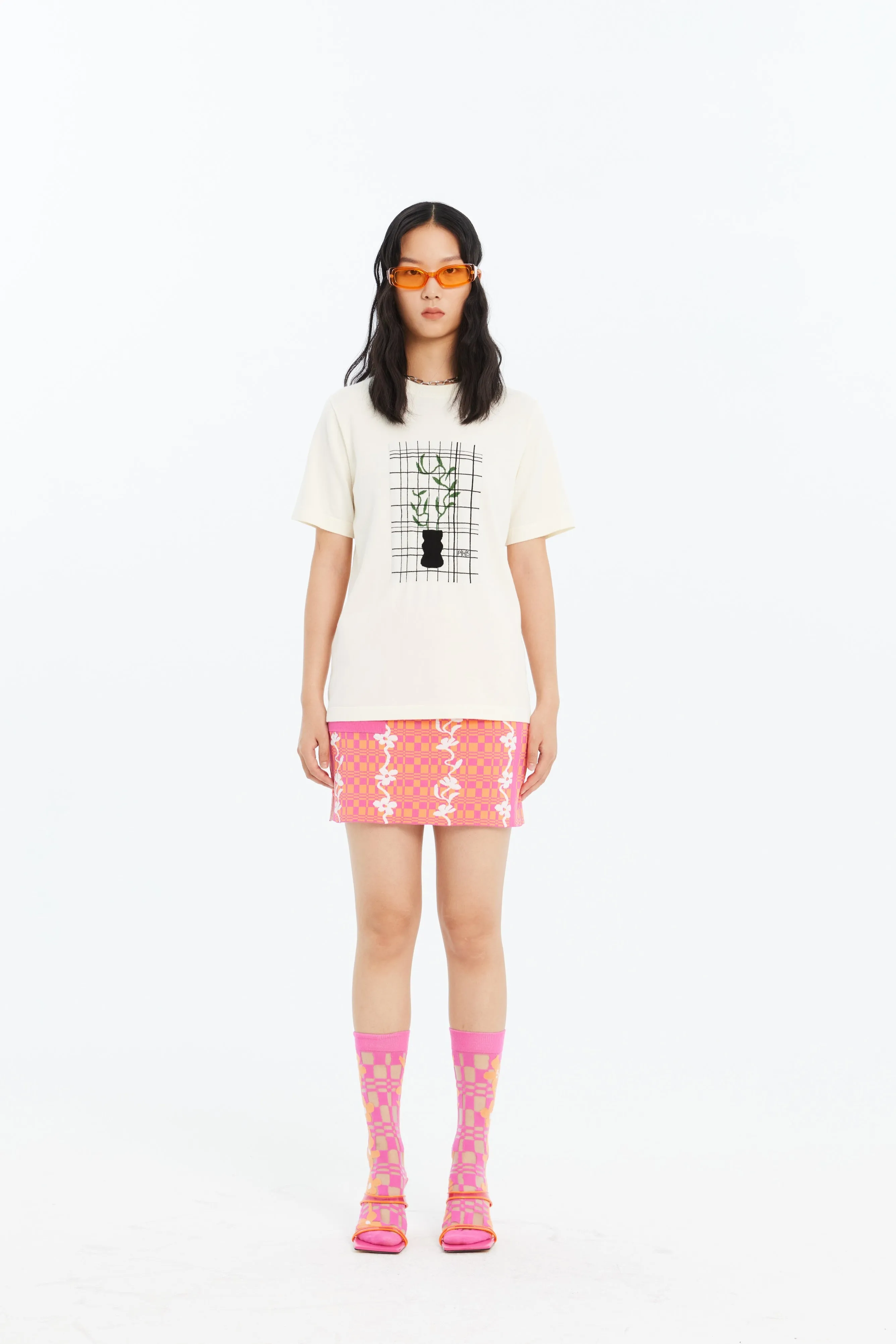 Garment Washed Softness Ribbed Hem QUINN UV REACTIVE PLANT TSHIRT